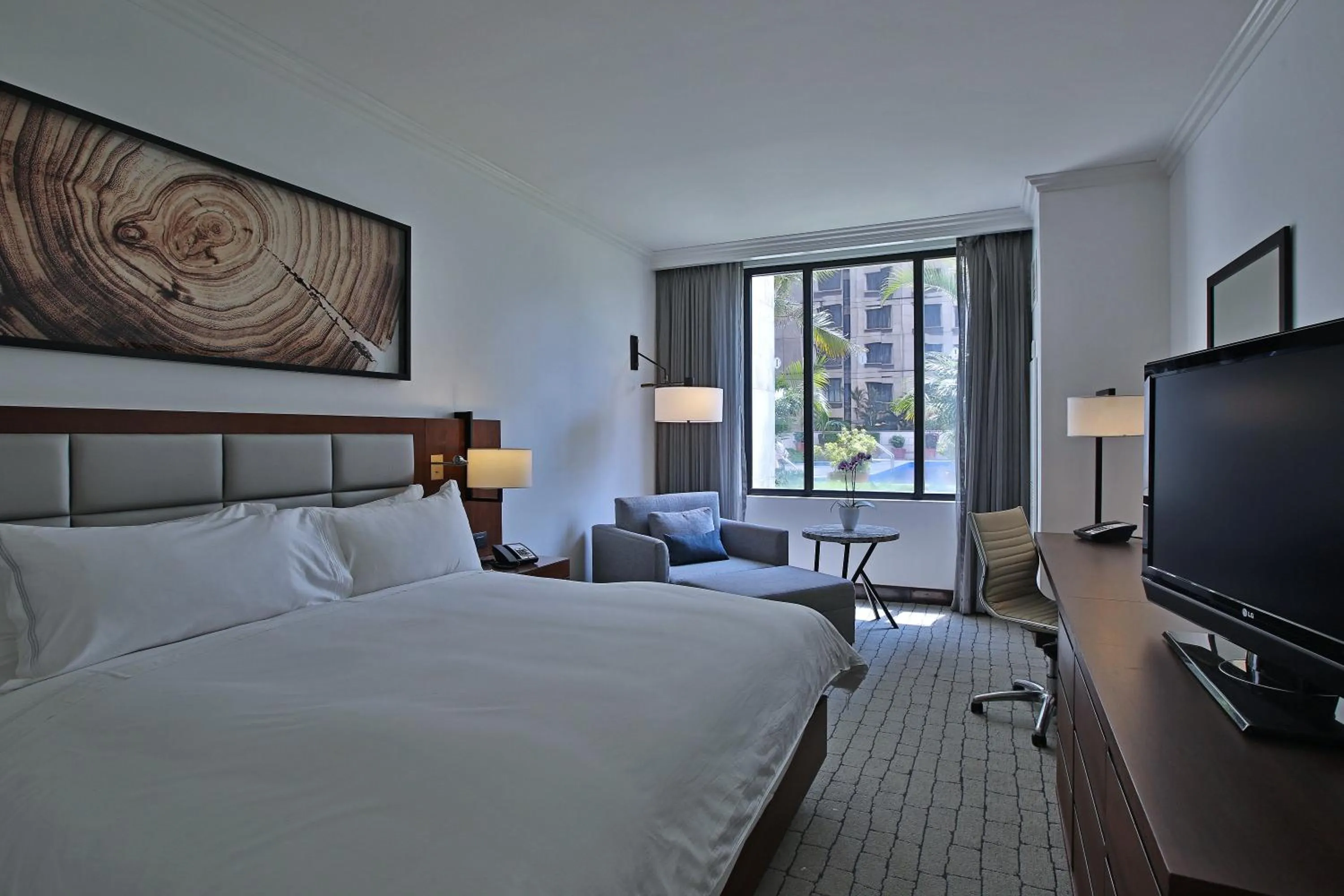 Photo of the whole room, Bed in Intercontinental Real Guatemala by IHG