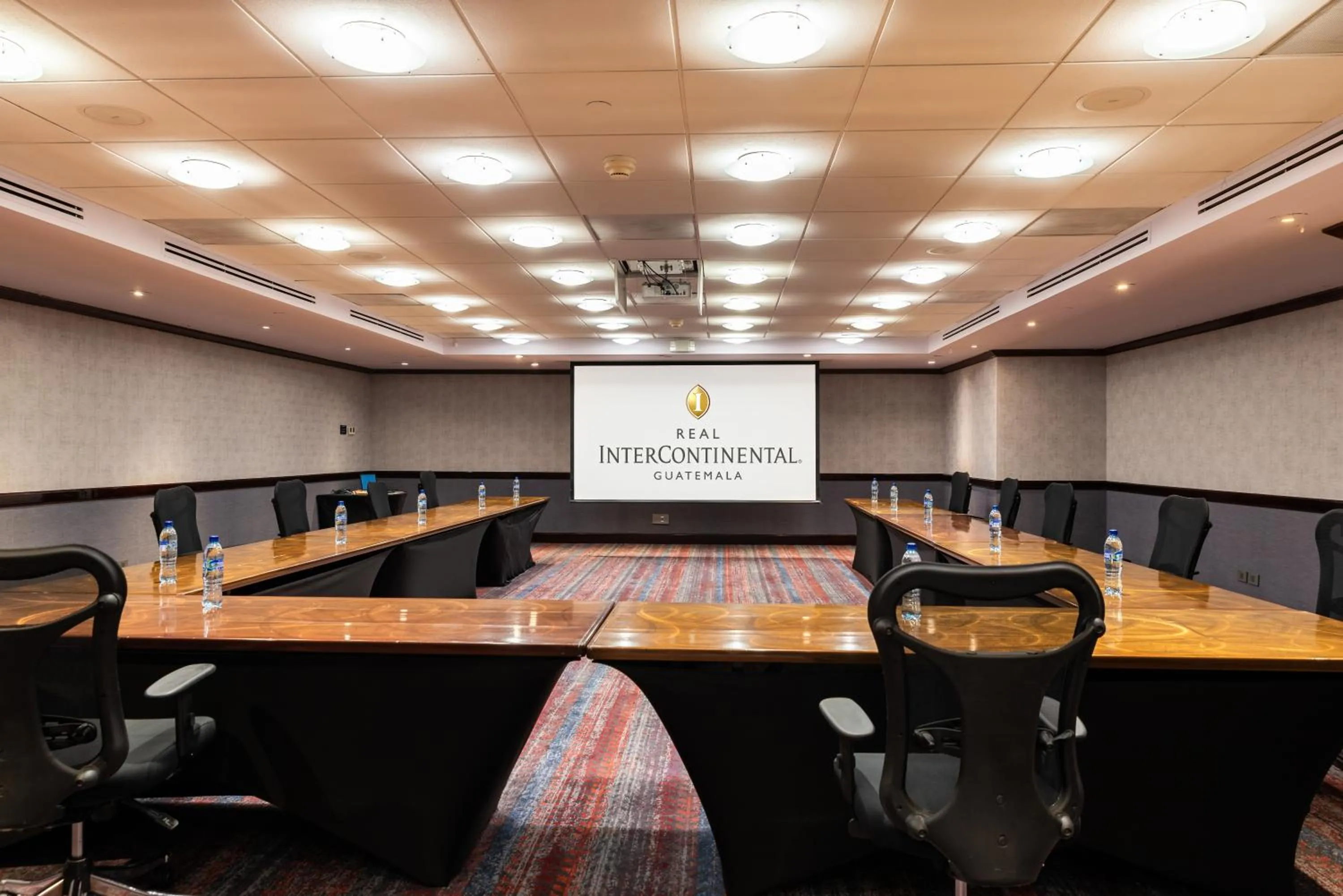 TV and multimedia in Intercontinental Real Guatemala by IHG