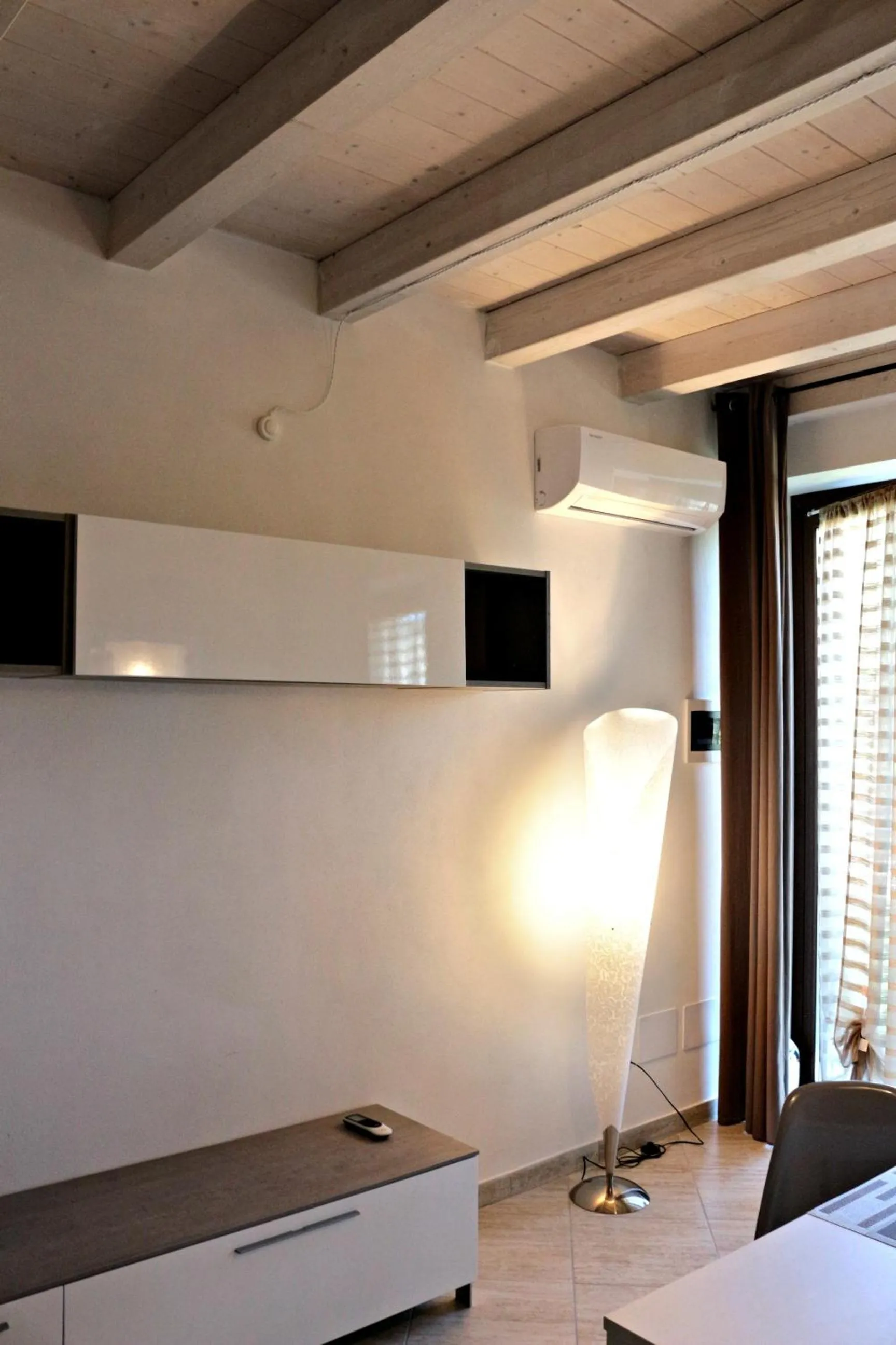 Photo of the whole room in Paradeisos Residence Sas