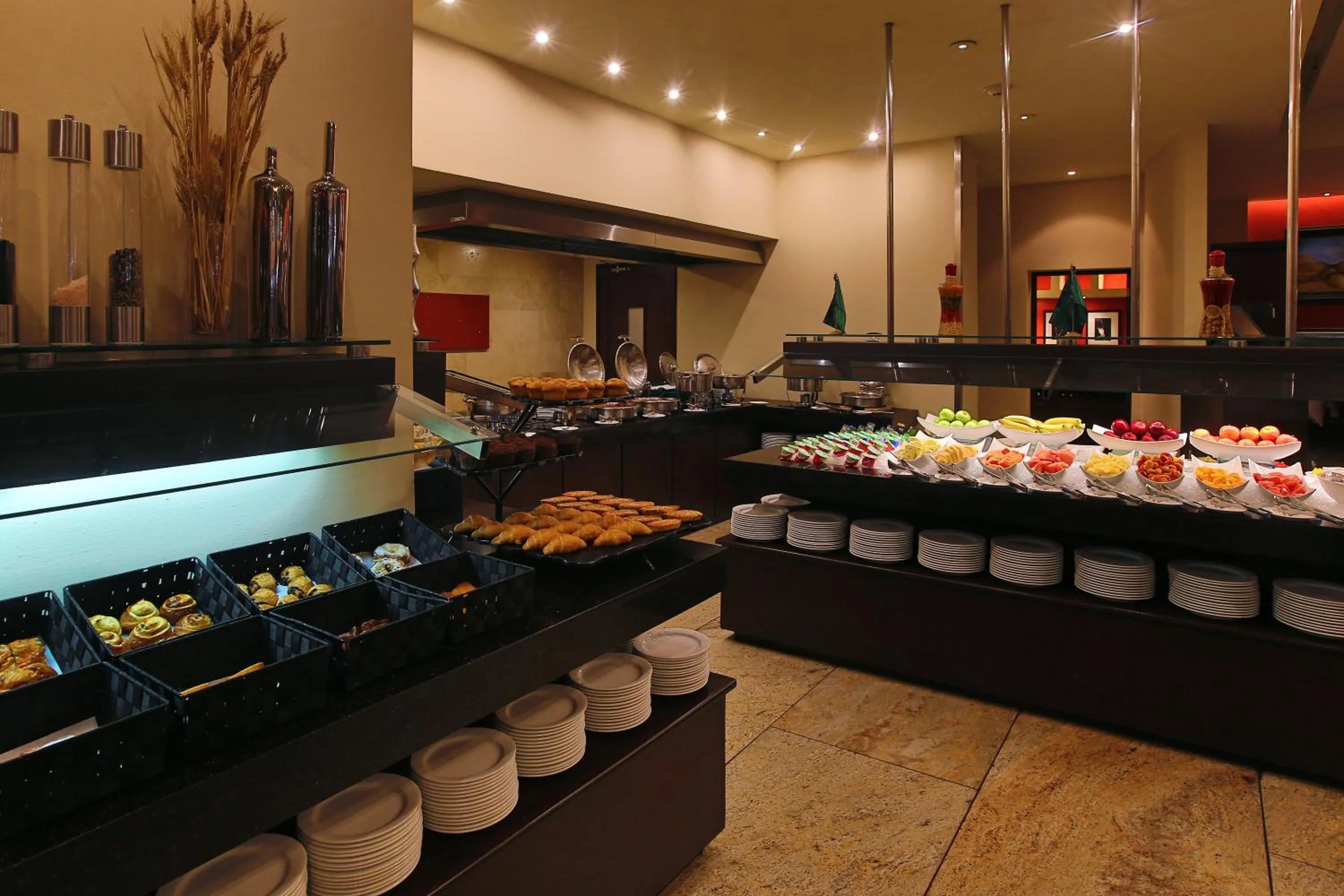 Restaurant/places to eat in Real Intercontinental San Salvador by IHG