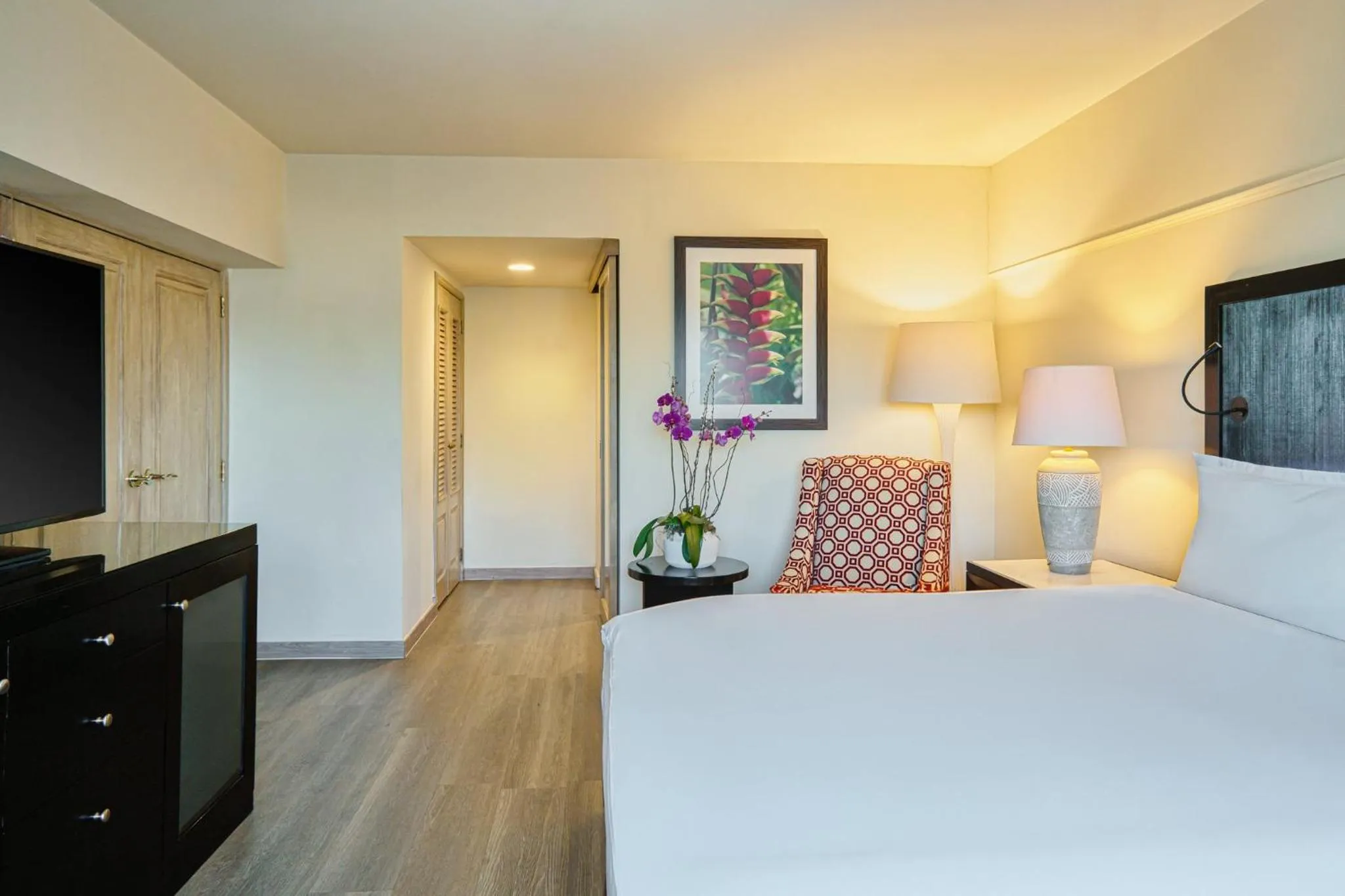 Photo of the whole room, Bed in Real Intercontinental San Salvador by IHG