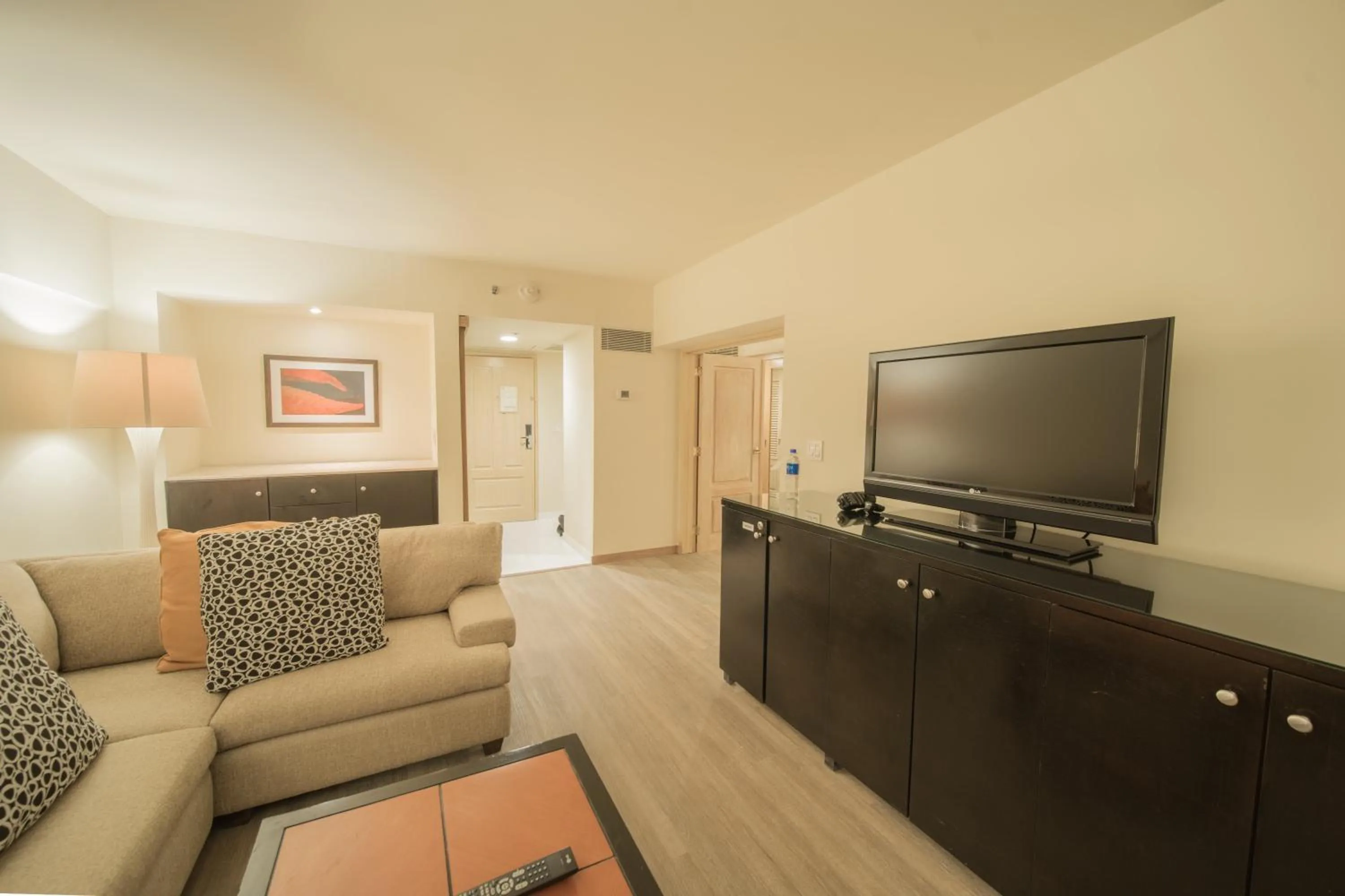 Photo of the whole room in Real Intercontinental San Salvador by IHG