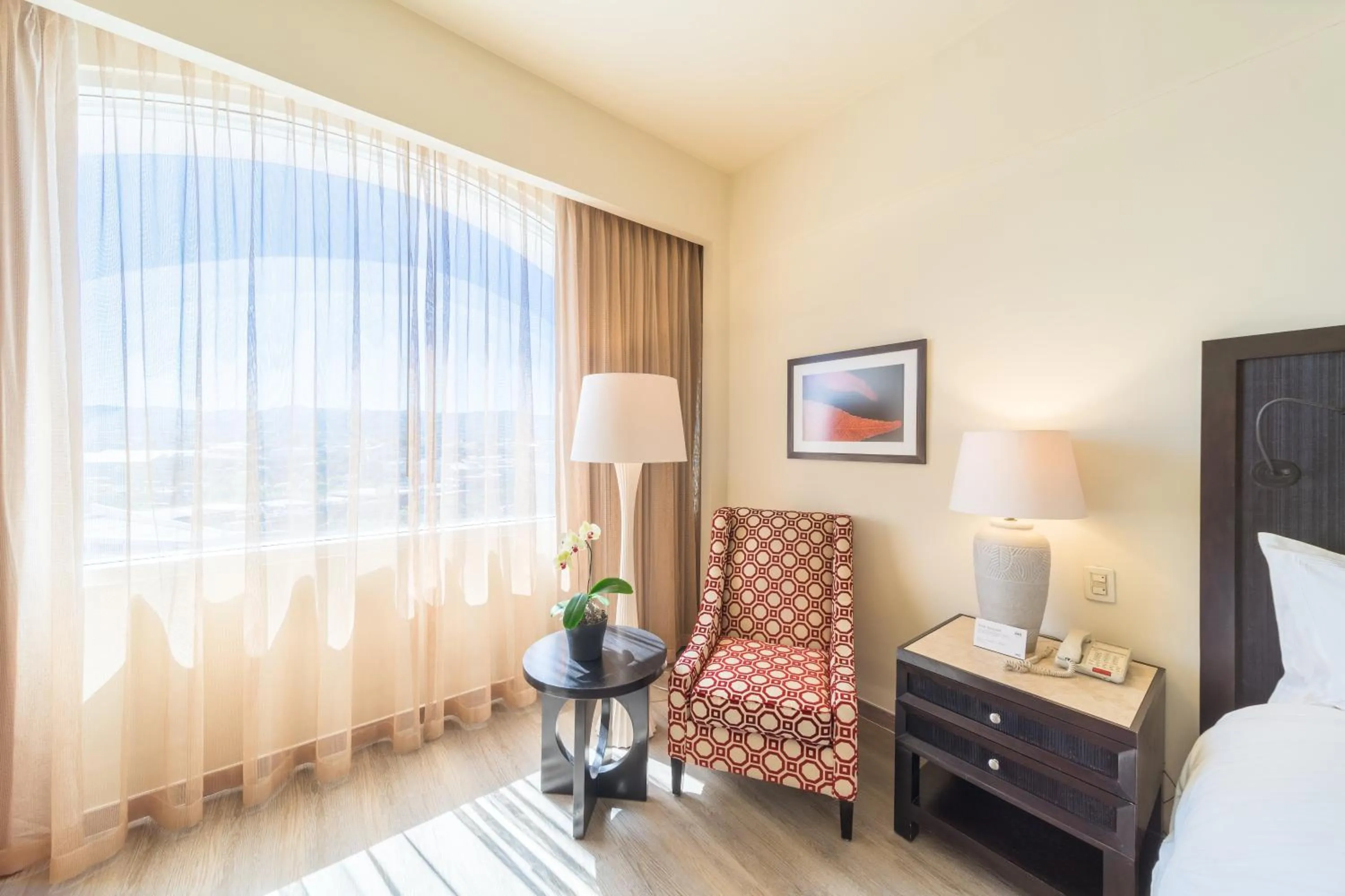 Photo of the whole room, Bed in Real Intercontinental San Salvador by IHG