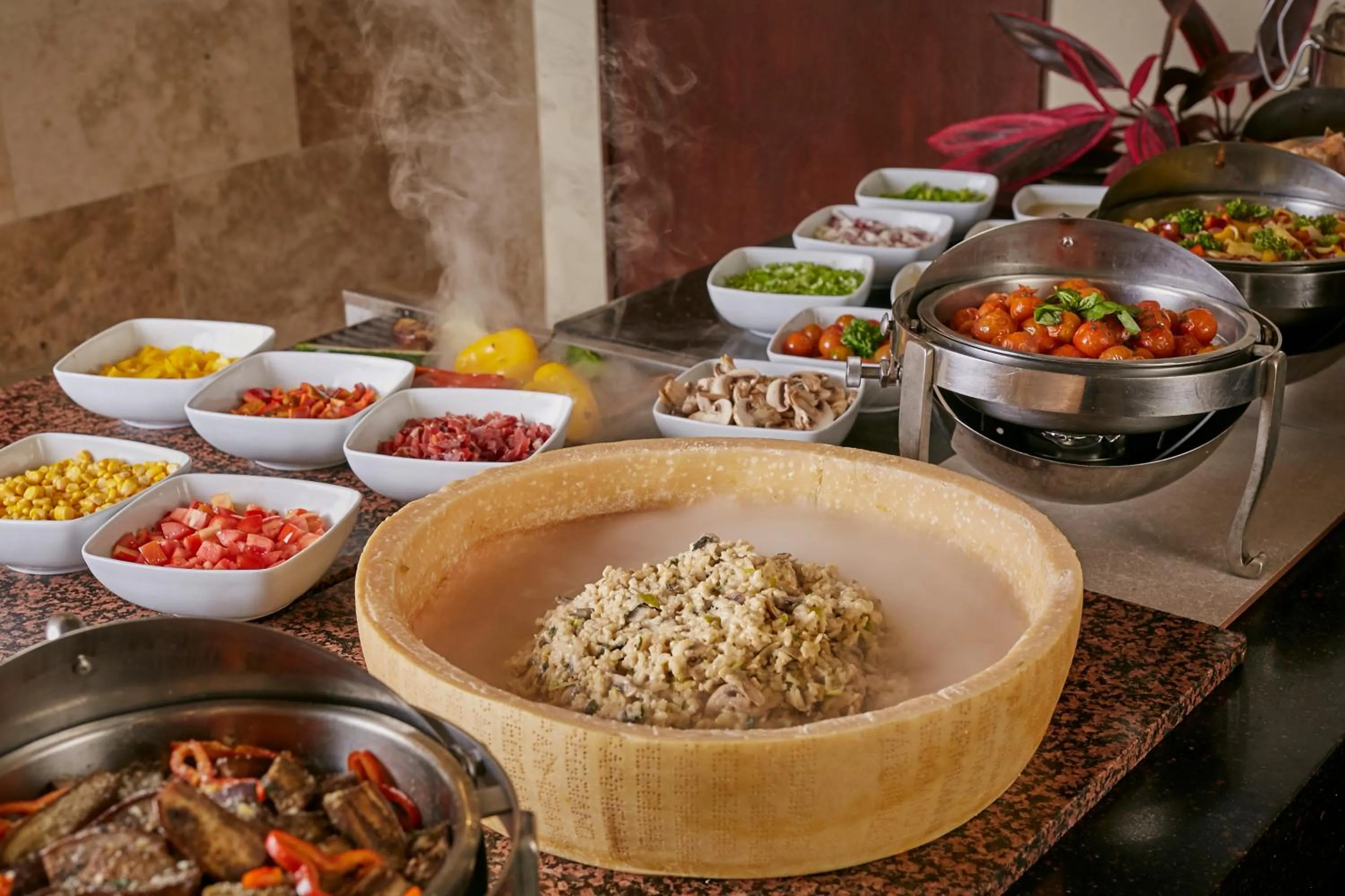 Restaurant/places to eat in Real Intercontinental San Salvador by IHG