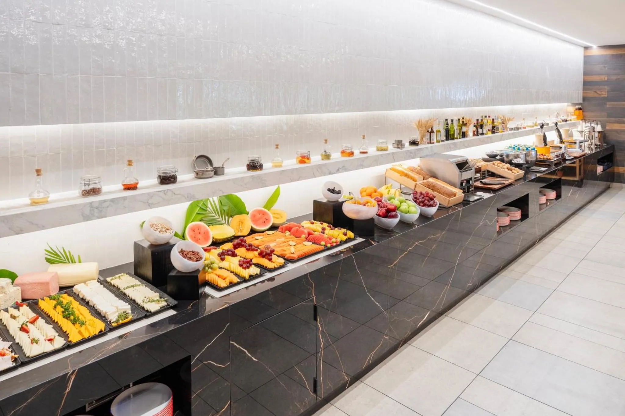 Restaurant/places to eat in Real Intercontinental San Salvador by IHG