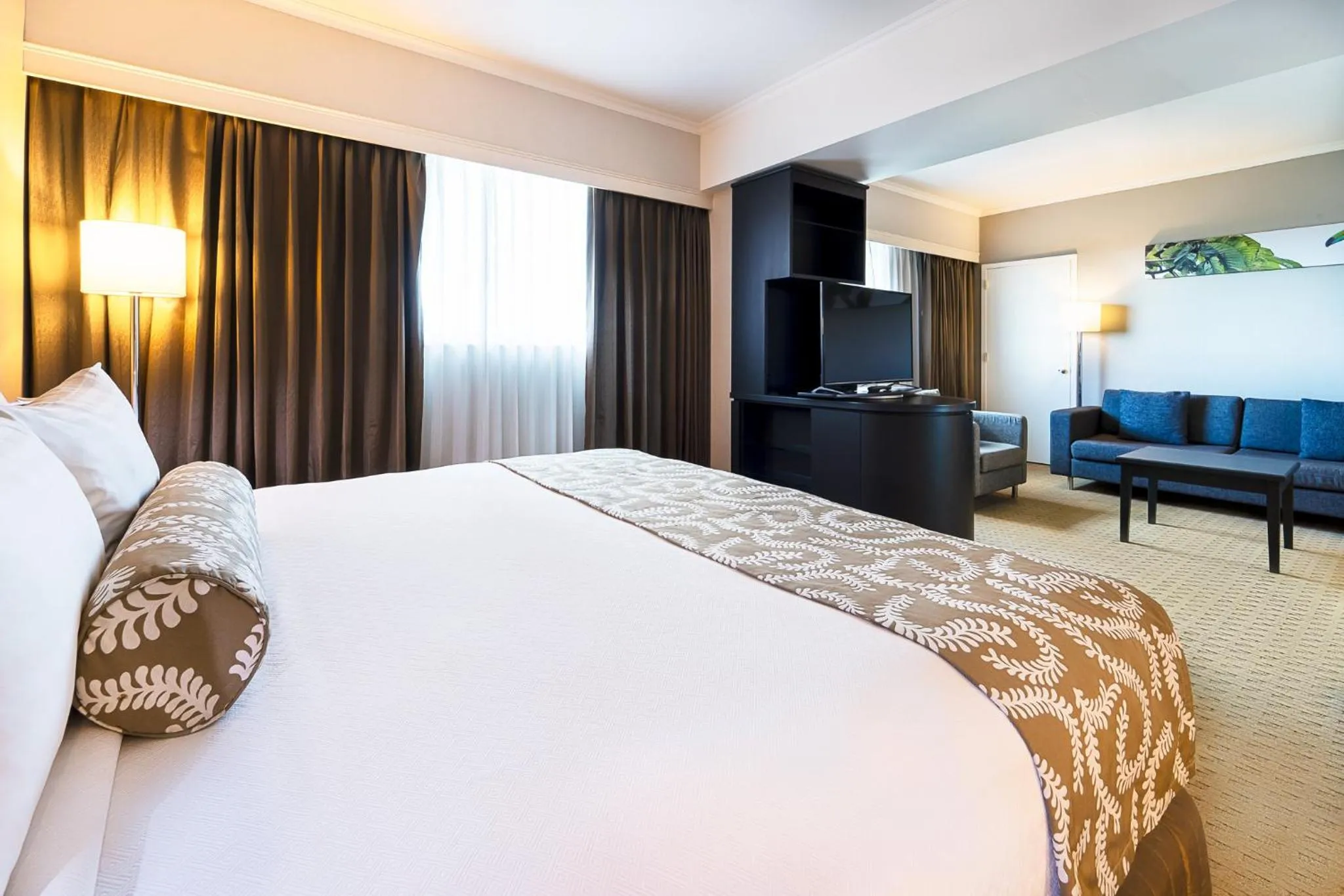 Bedroom, Bed in Crowne Plaza Managua by IHG