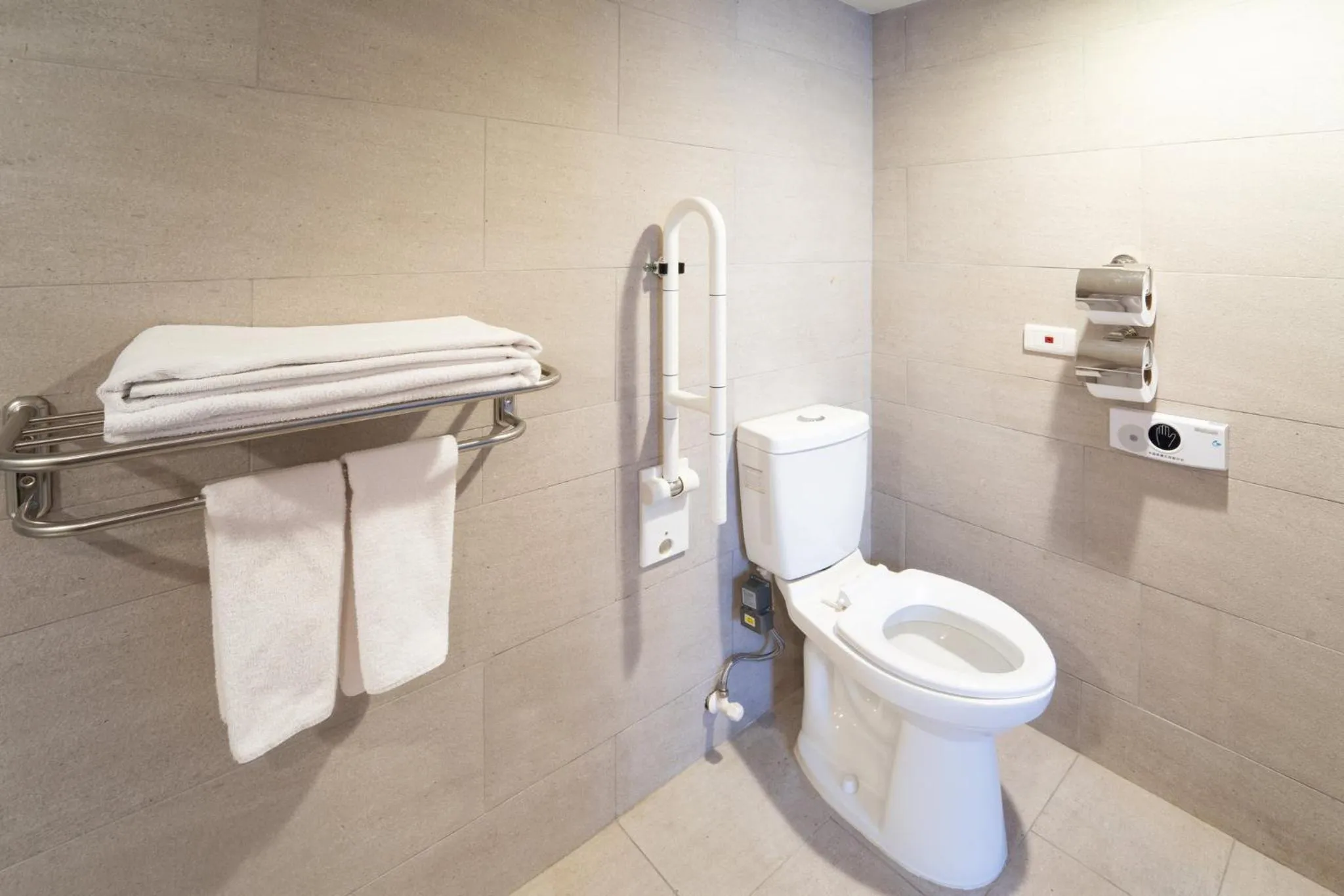 Bathroom in Crowne Plaza Managua by IHG