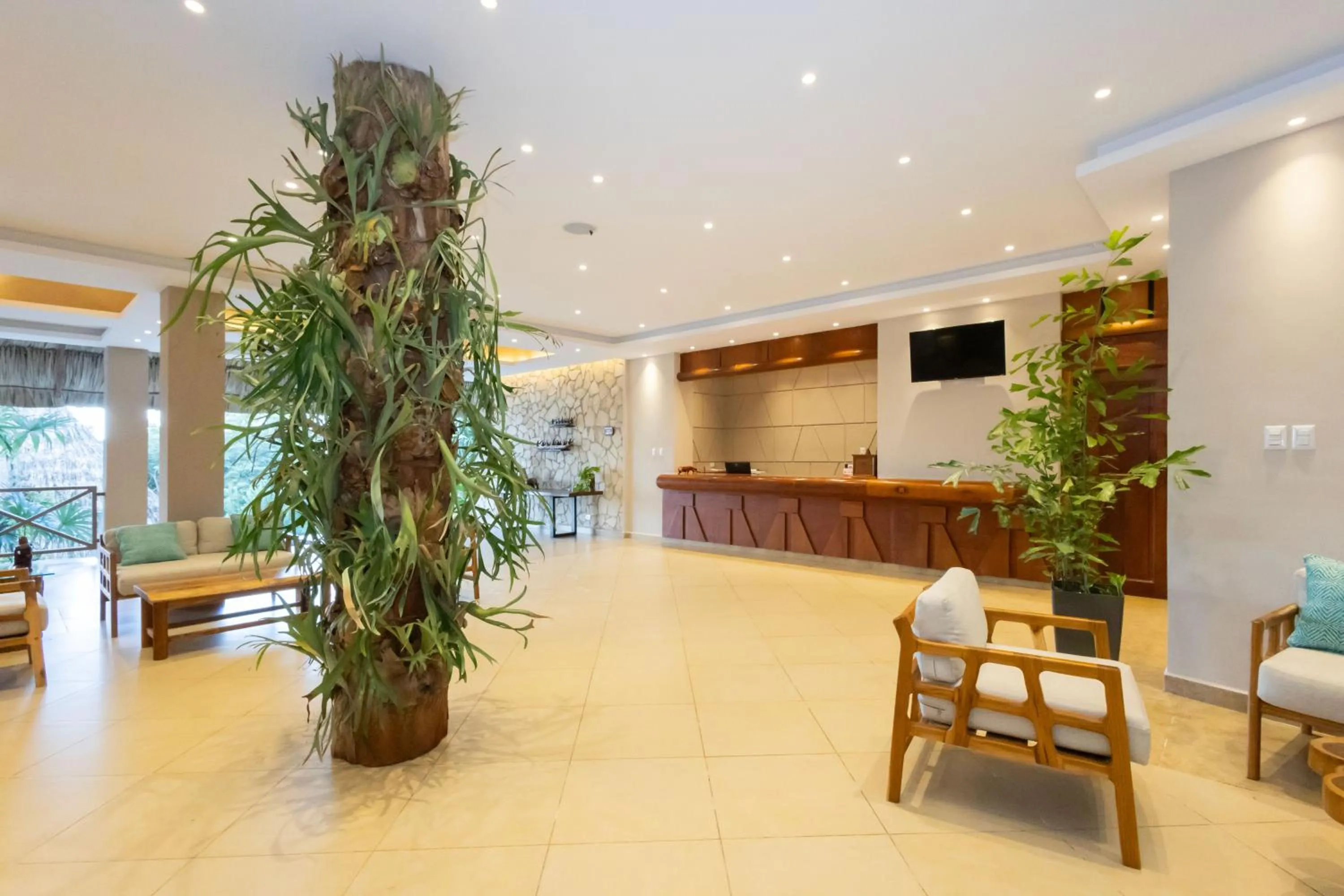 Lobby or reception in Camino Real Tikal‎