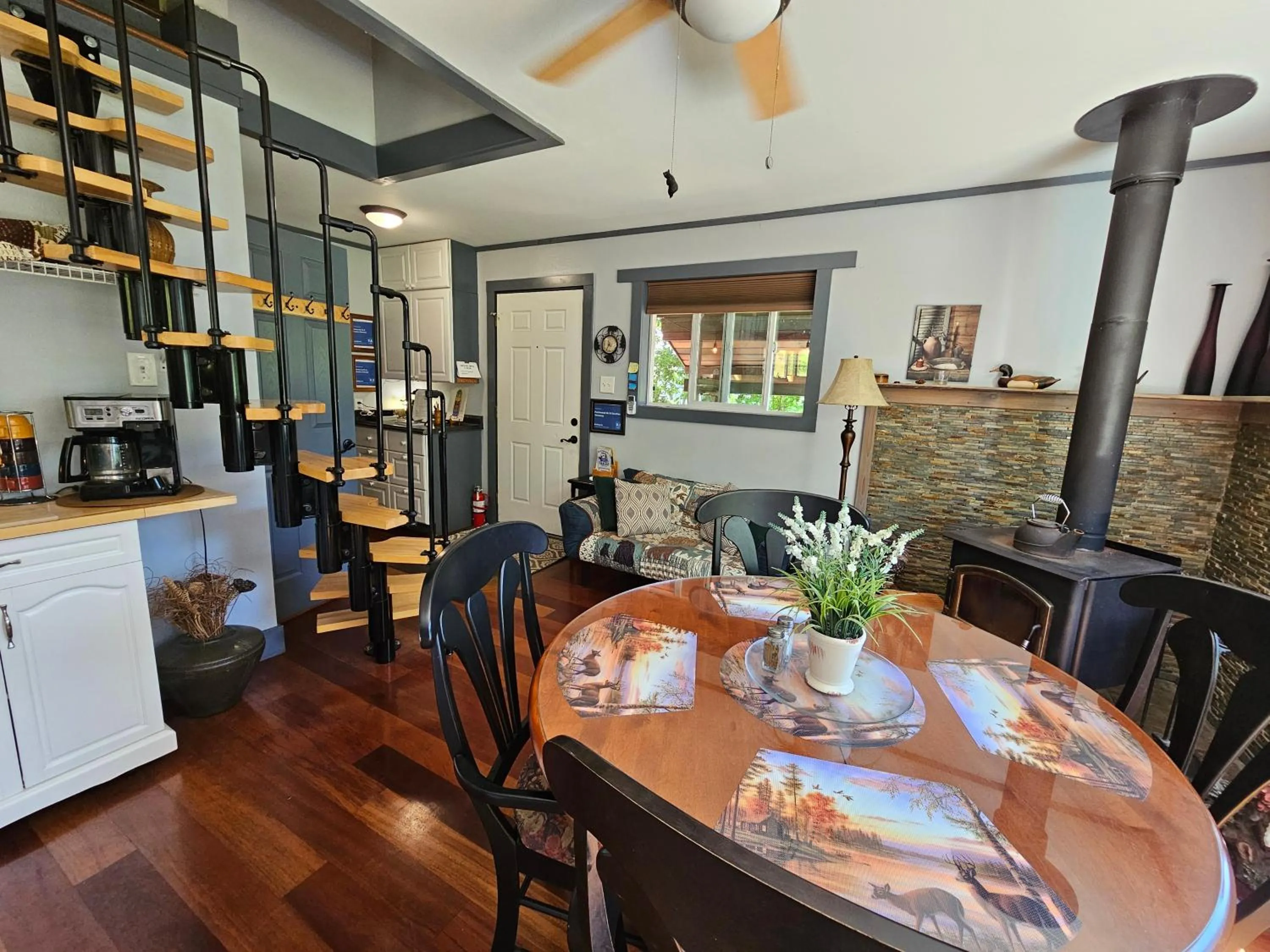 Packwood Ski & Vacation Getaway