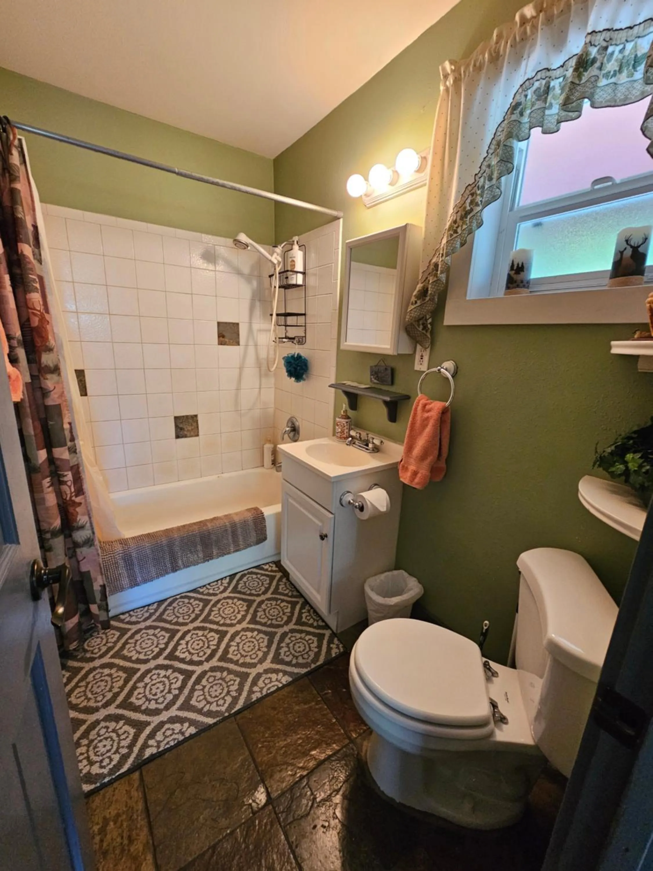 Packwood Ski & Vacation Getaway