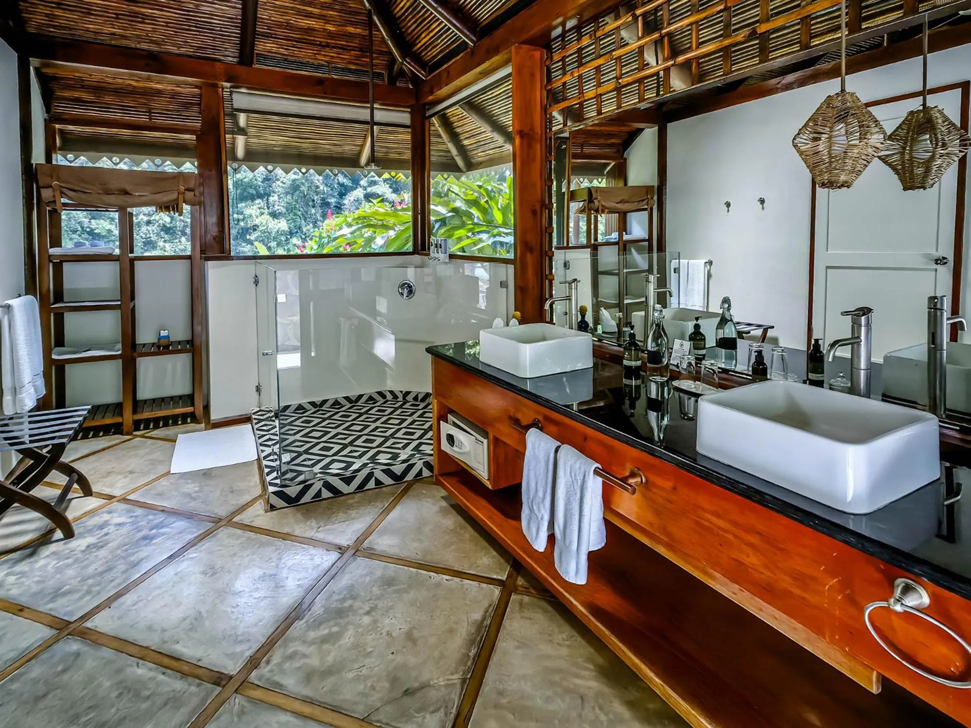 Bathroom in Pacuare Lodge by Böëna