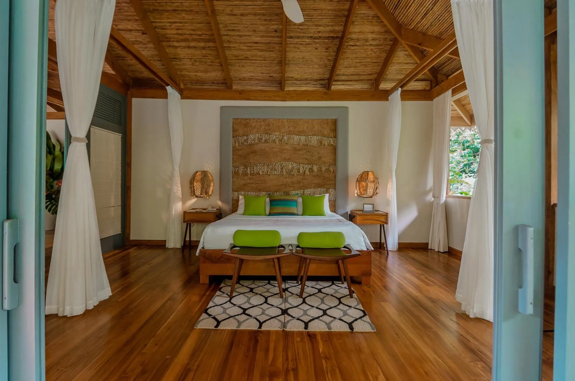 Bedroom, Bed in Pacuare Lodge by Böëna