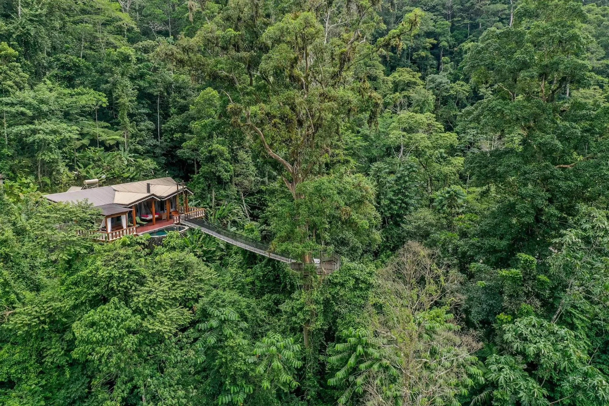 Natural landscape in Pacuare Lodge by Böëna