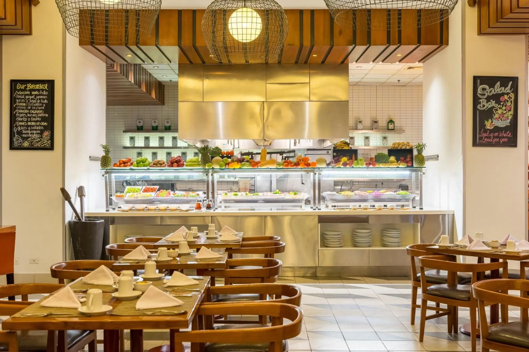 Restaurant/places to eat in InterContinental Tegucigalpa at Multiplaza Mall by IHG