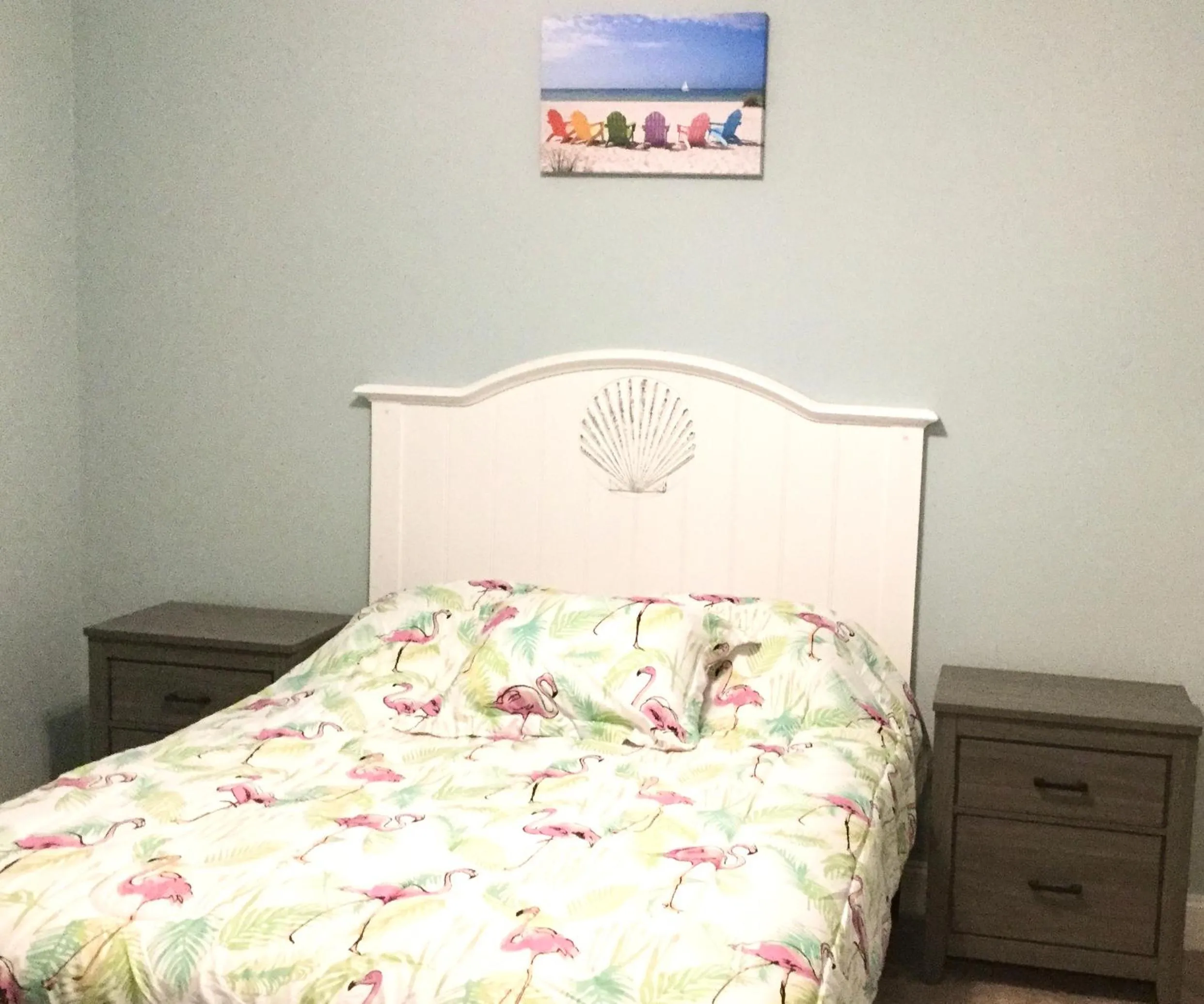 Bed in LAKETOWN 5 POOLs STEPS TO BEACH FAMILY FRIENDLY