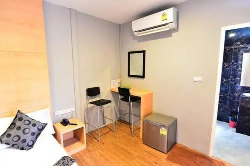 Photo of the whole room in Love Box Resort