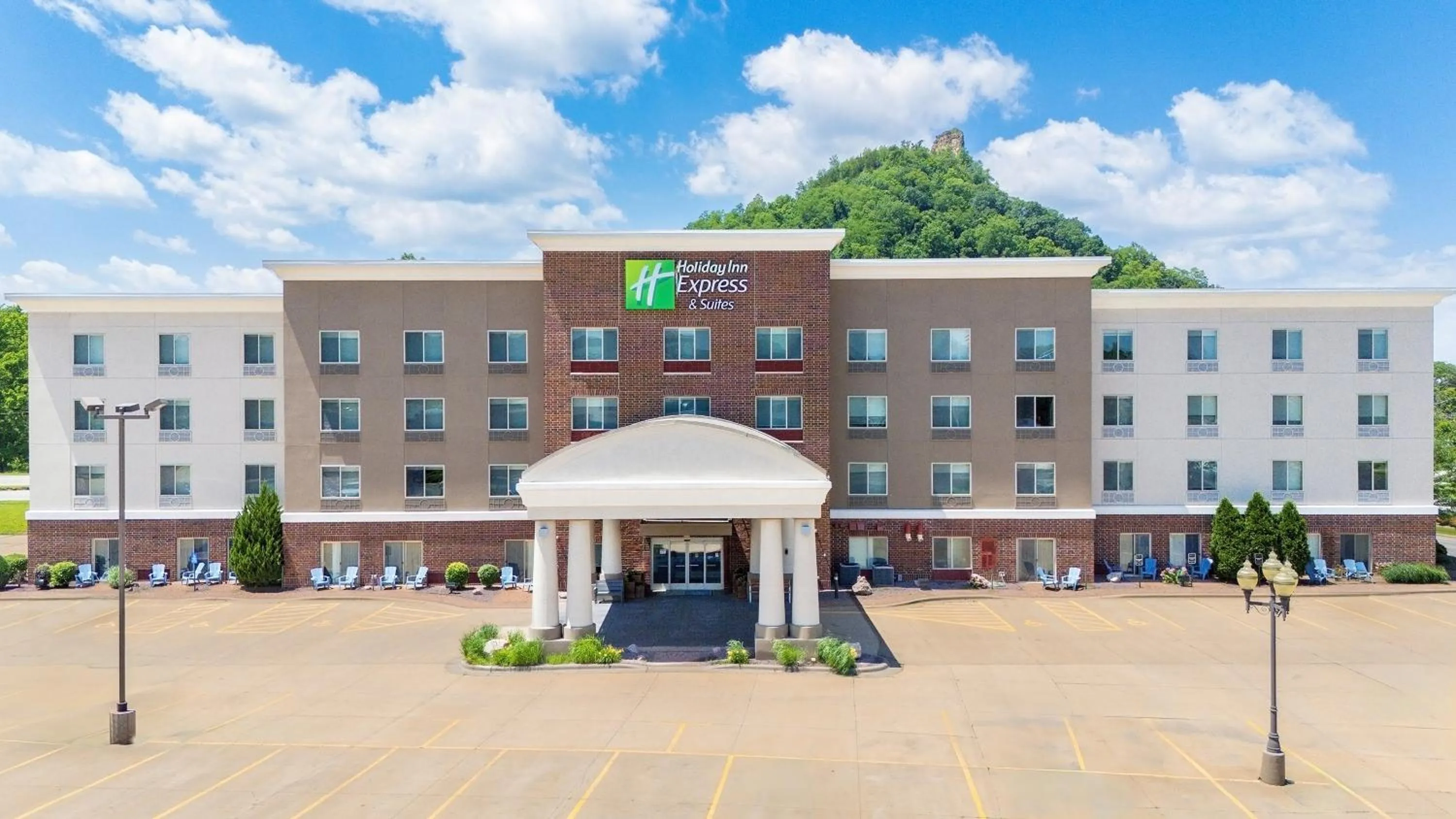 Property building in Holiday Inn Express Winona by IHG