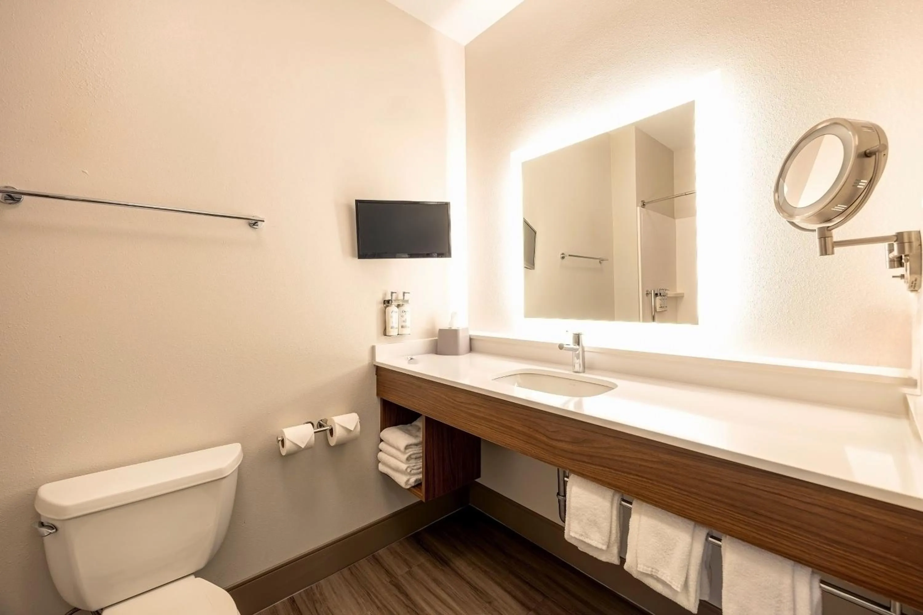 Photo of the whole room in Holiday Inn Express Winona by IHG