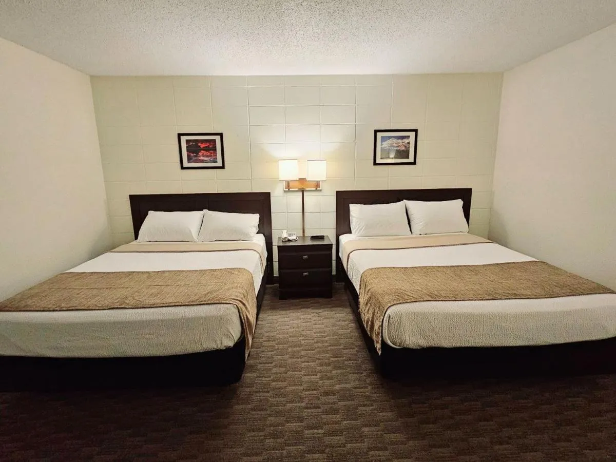 Bed in Canadian Motor Inn