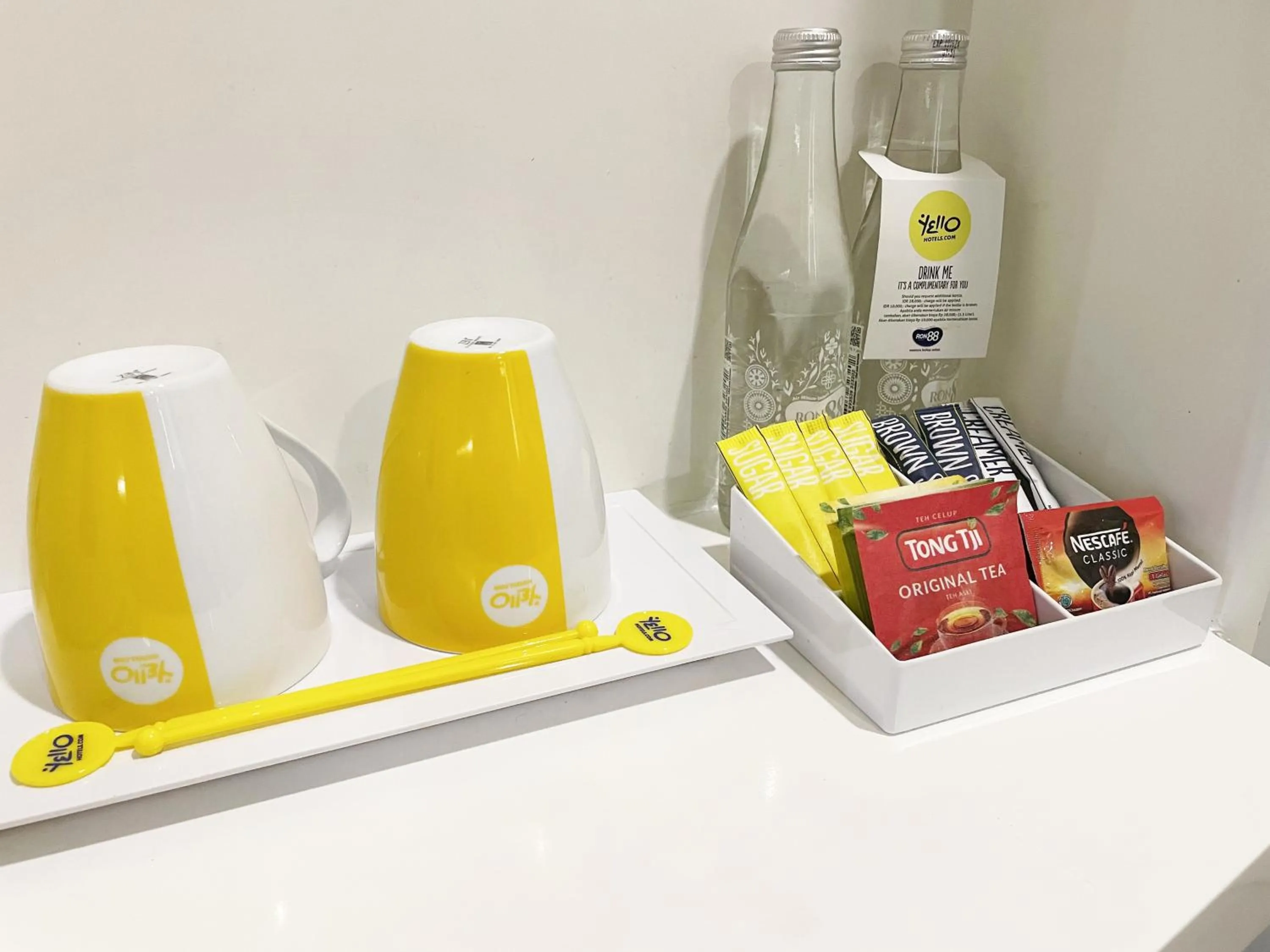 Coffee/tea facilities in YELLO Hotel Paskal Bandung