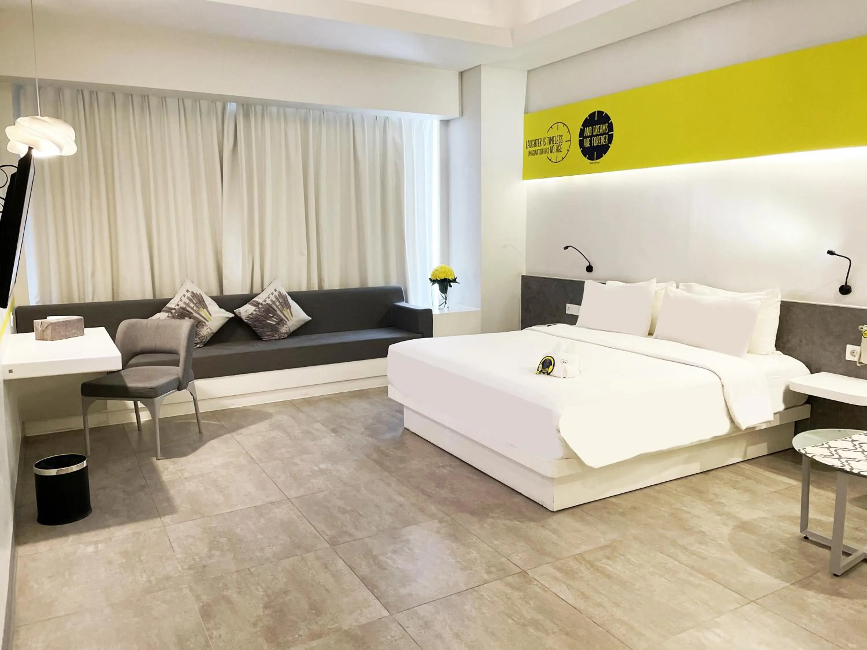 Bedroom, Bed in YELLO Hotel Paskal Bandung