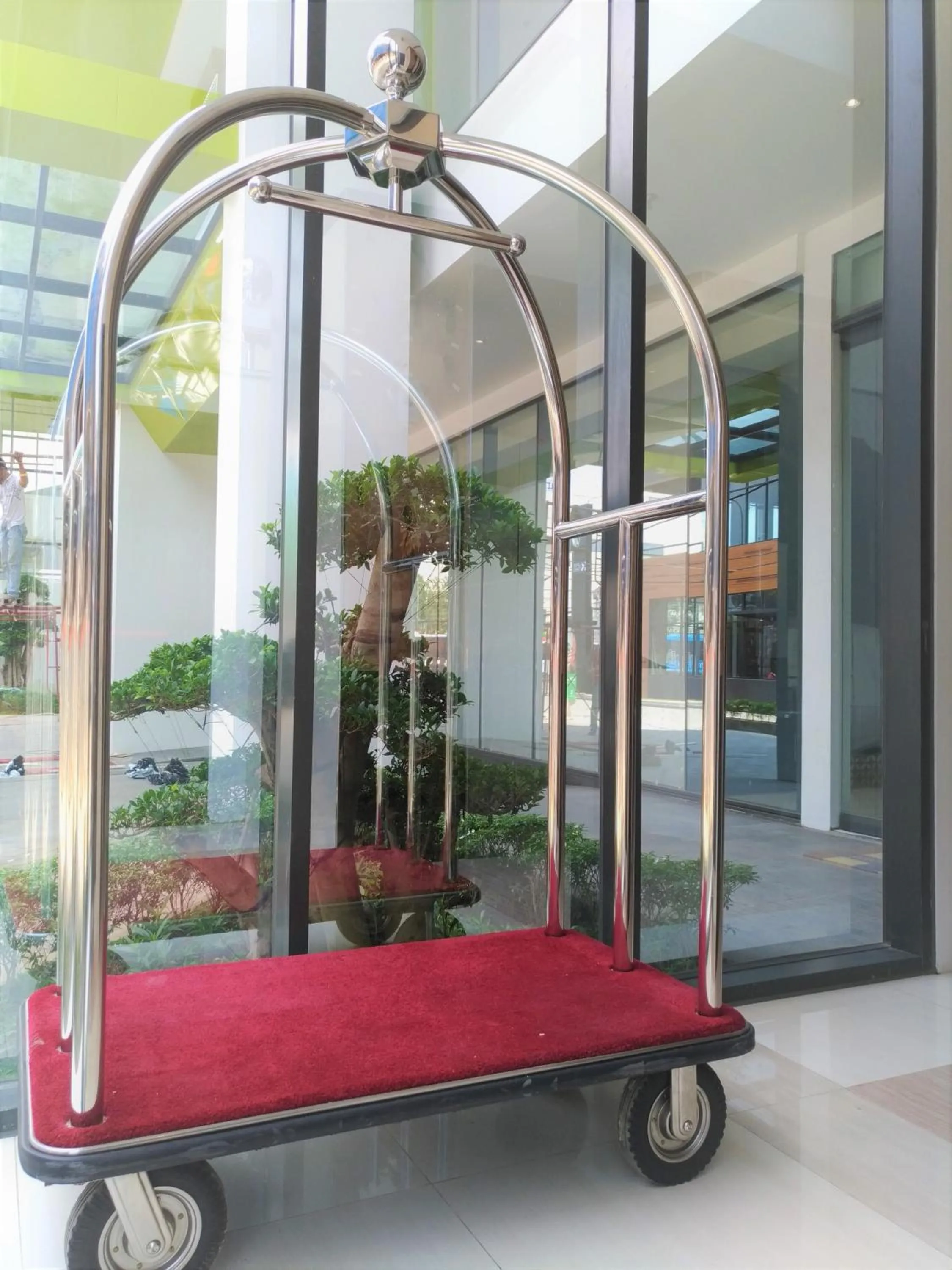 MaxOne Platinum Hayam Wuruk