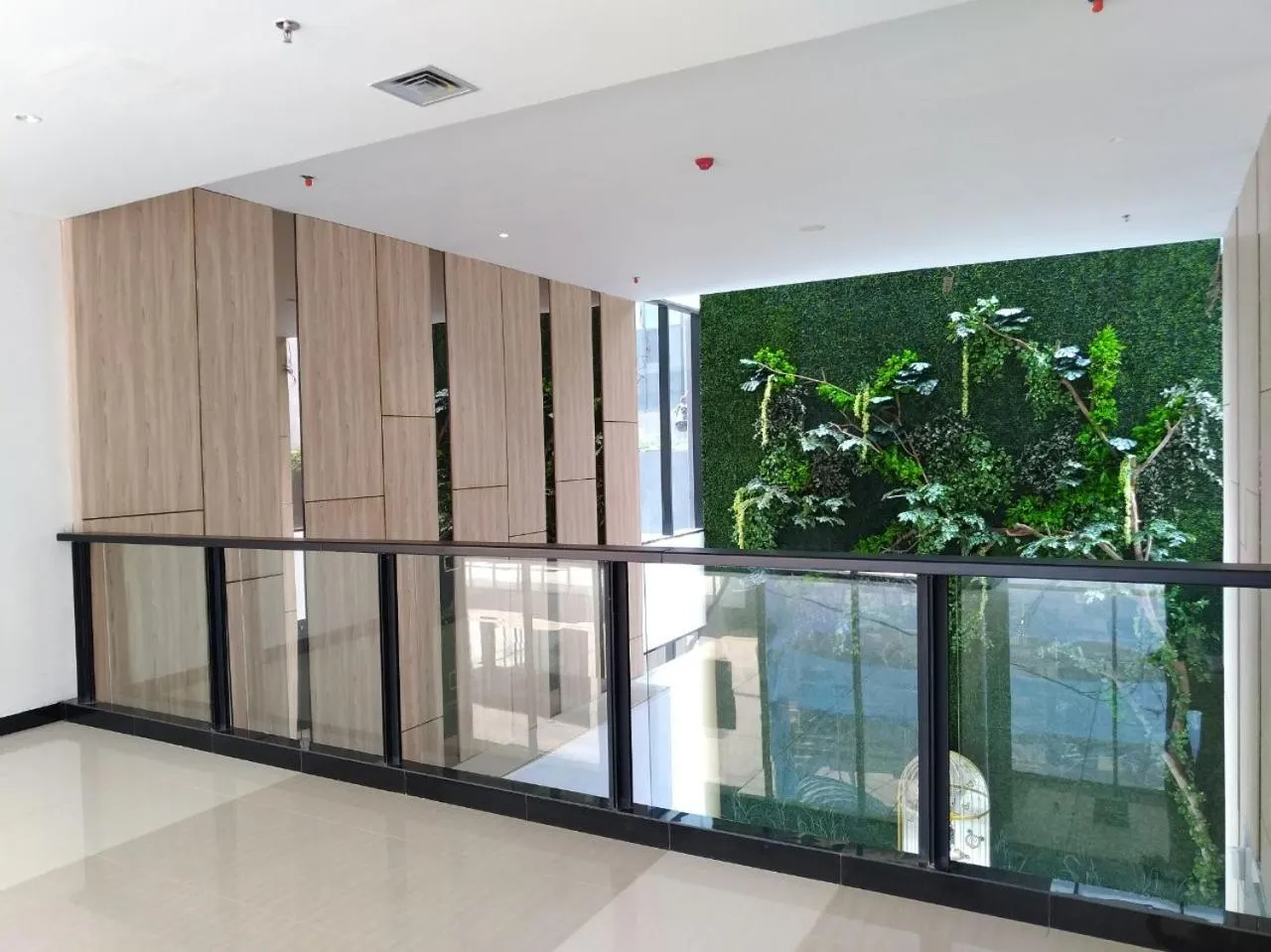 MaxOne Platinum Hayam Wuruk