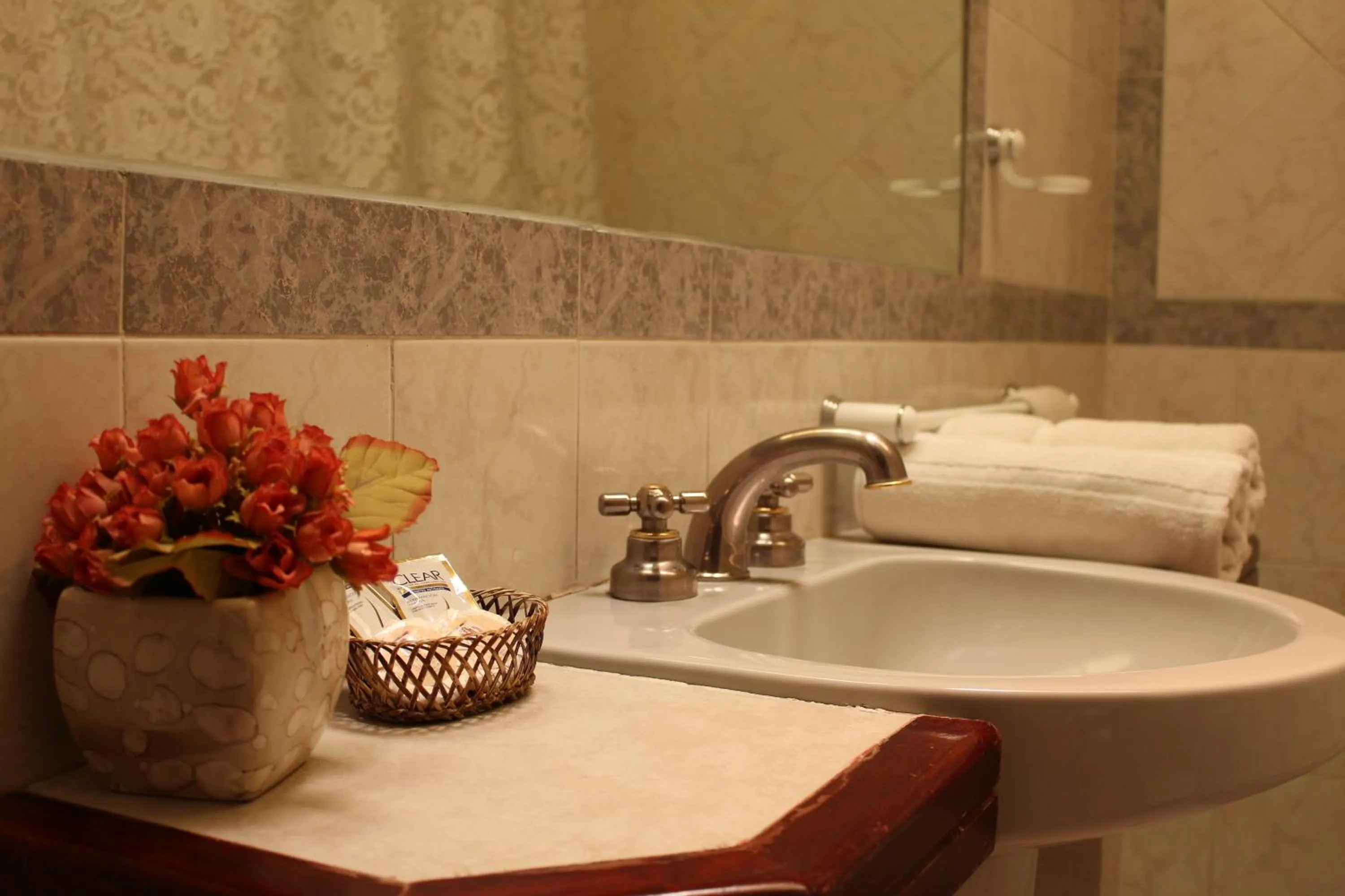 Bathroom in Alcalá Apart Hotel