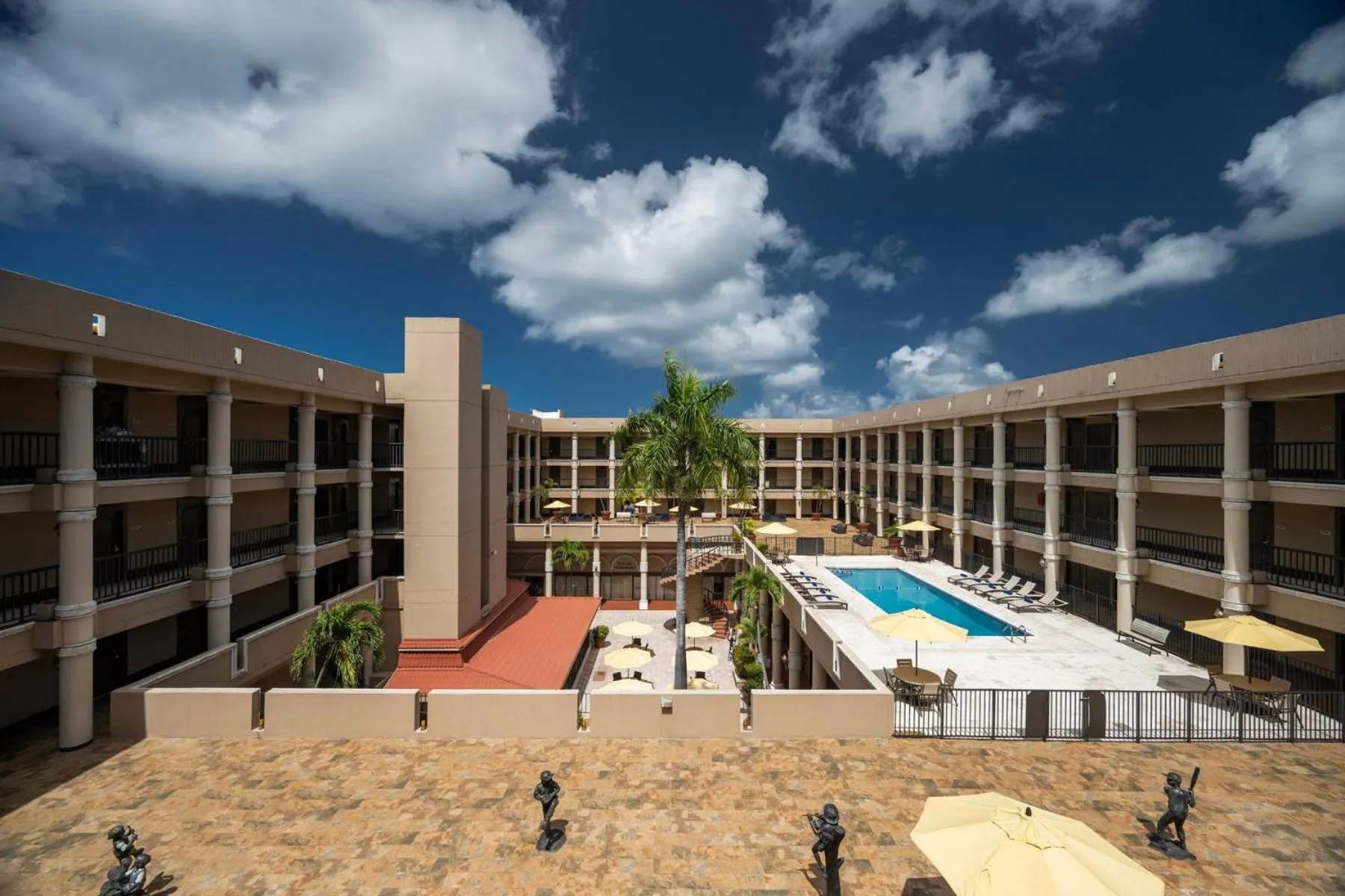 Inner courtyard view in Windward Passage Hotel