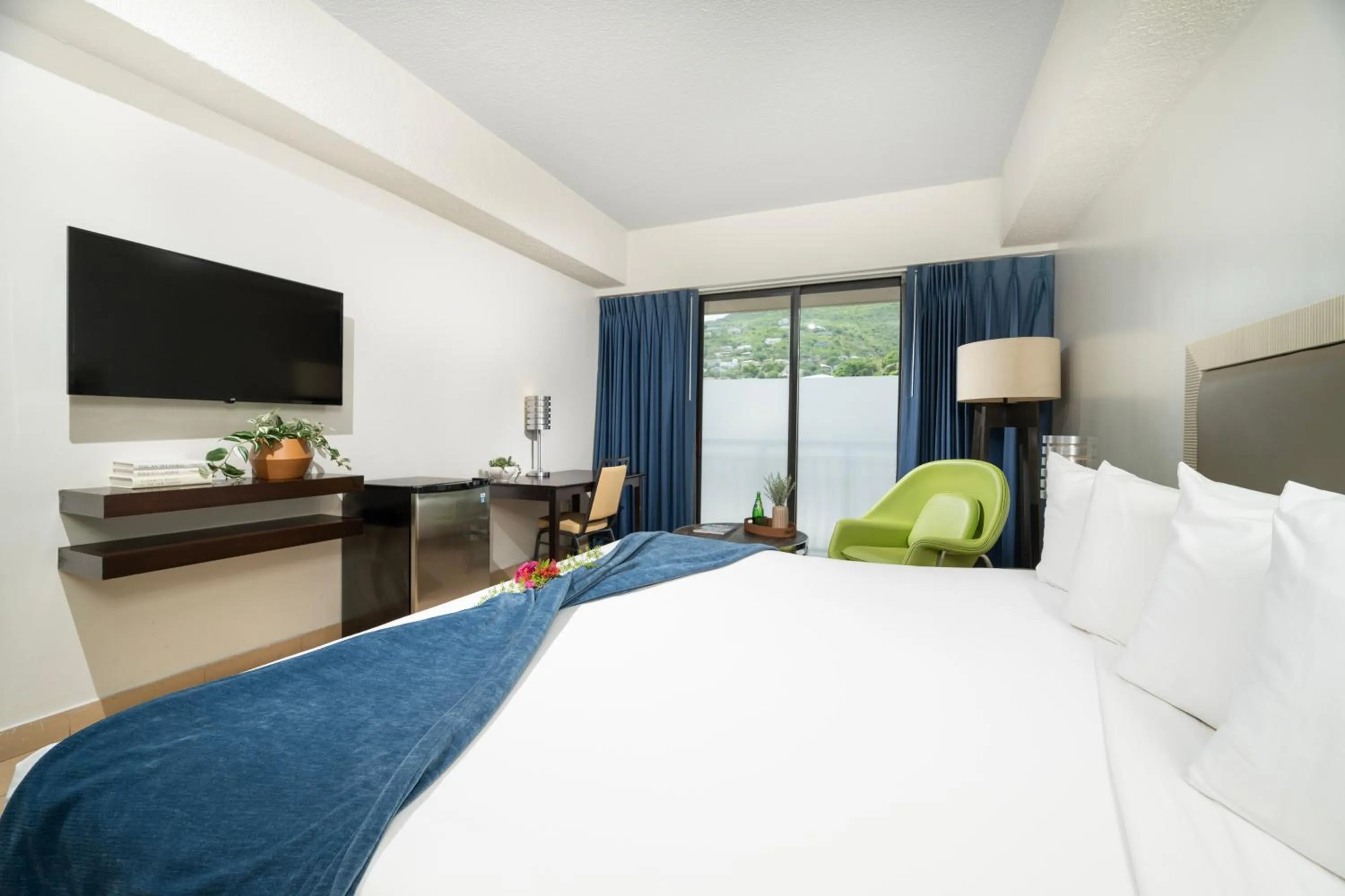 Bed in Windward Passage Hotel