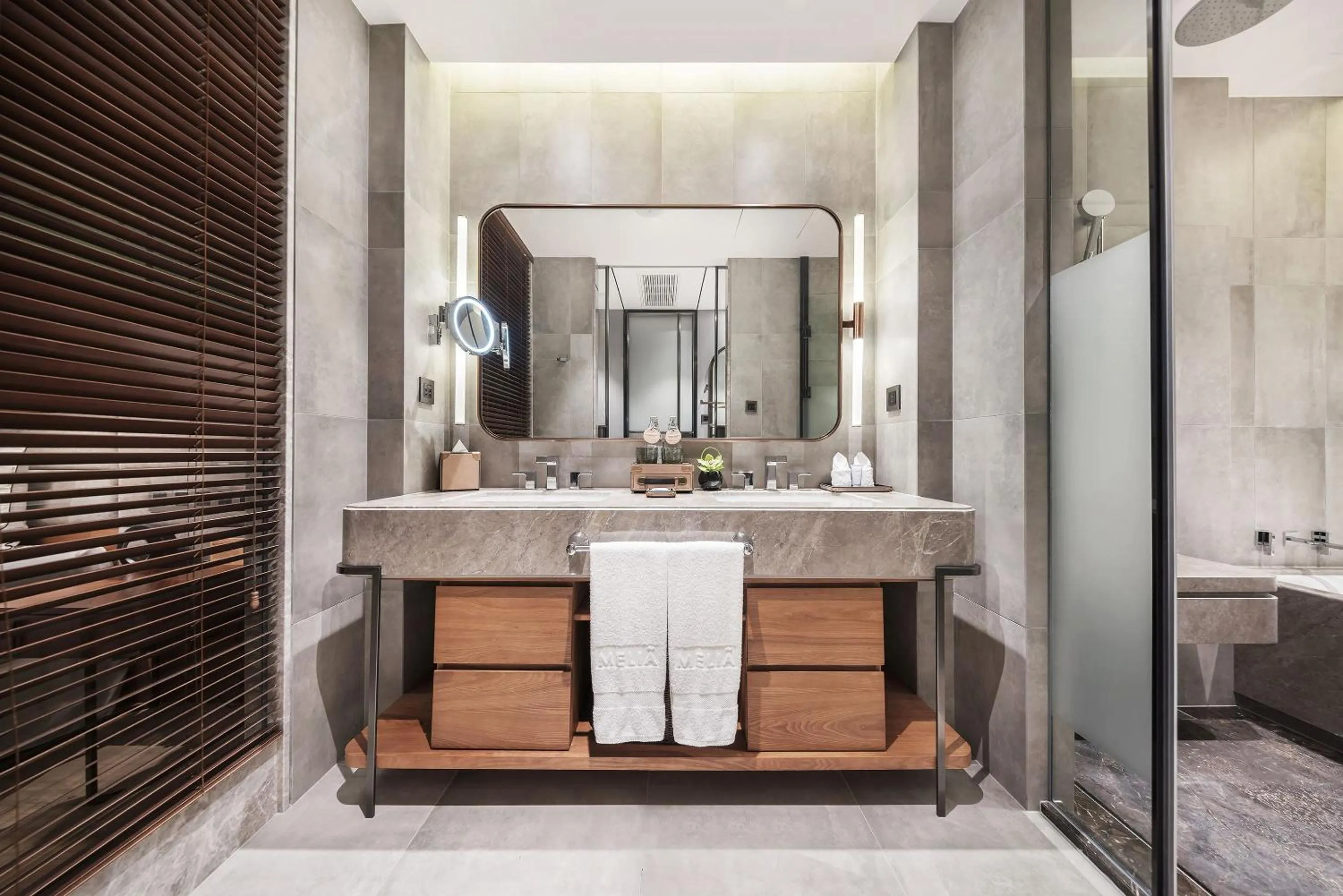 Property building in Meliá Shanghai Parkside