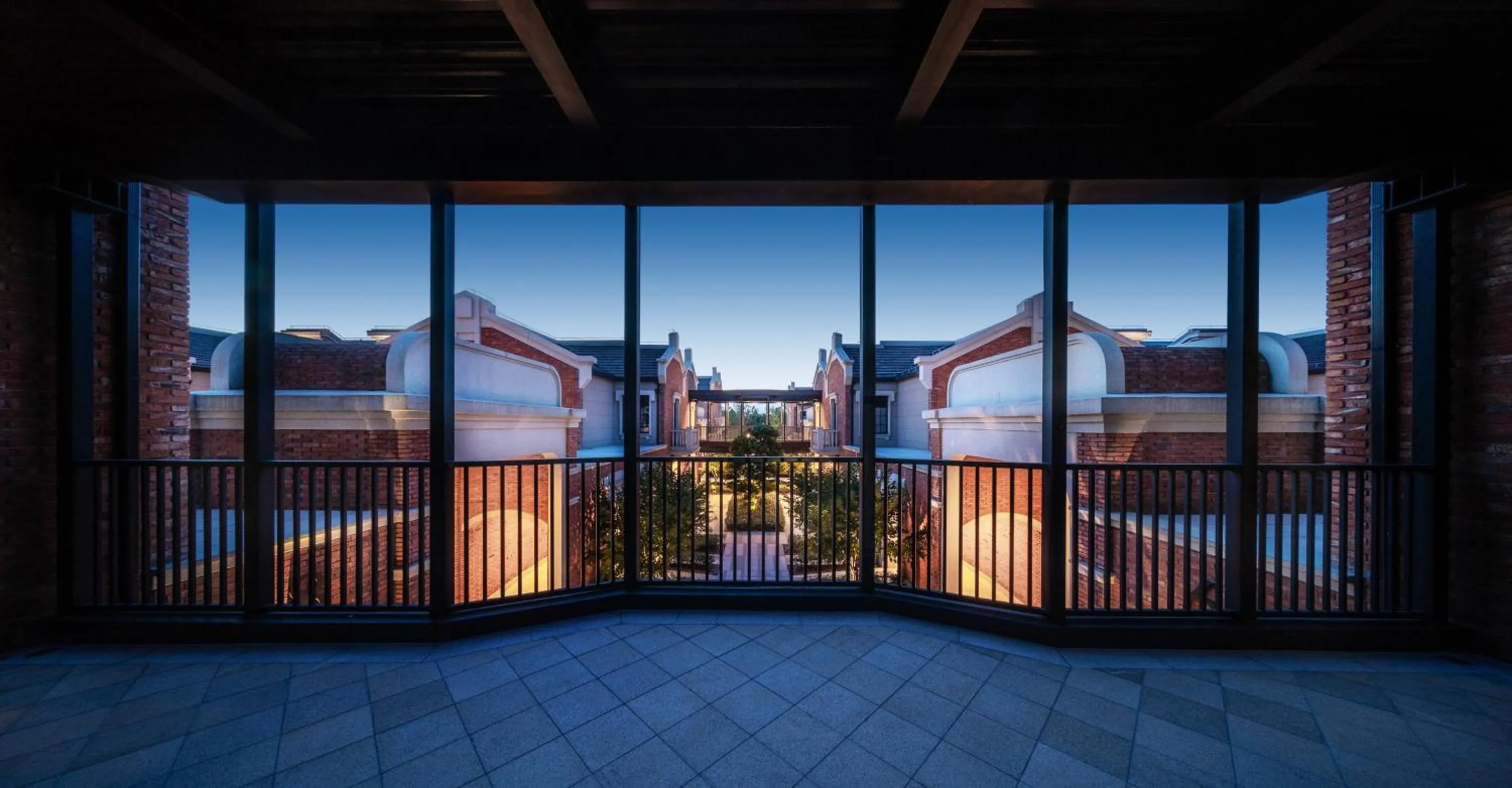 Property building in Meliá Shanghai Parkside