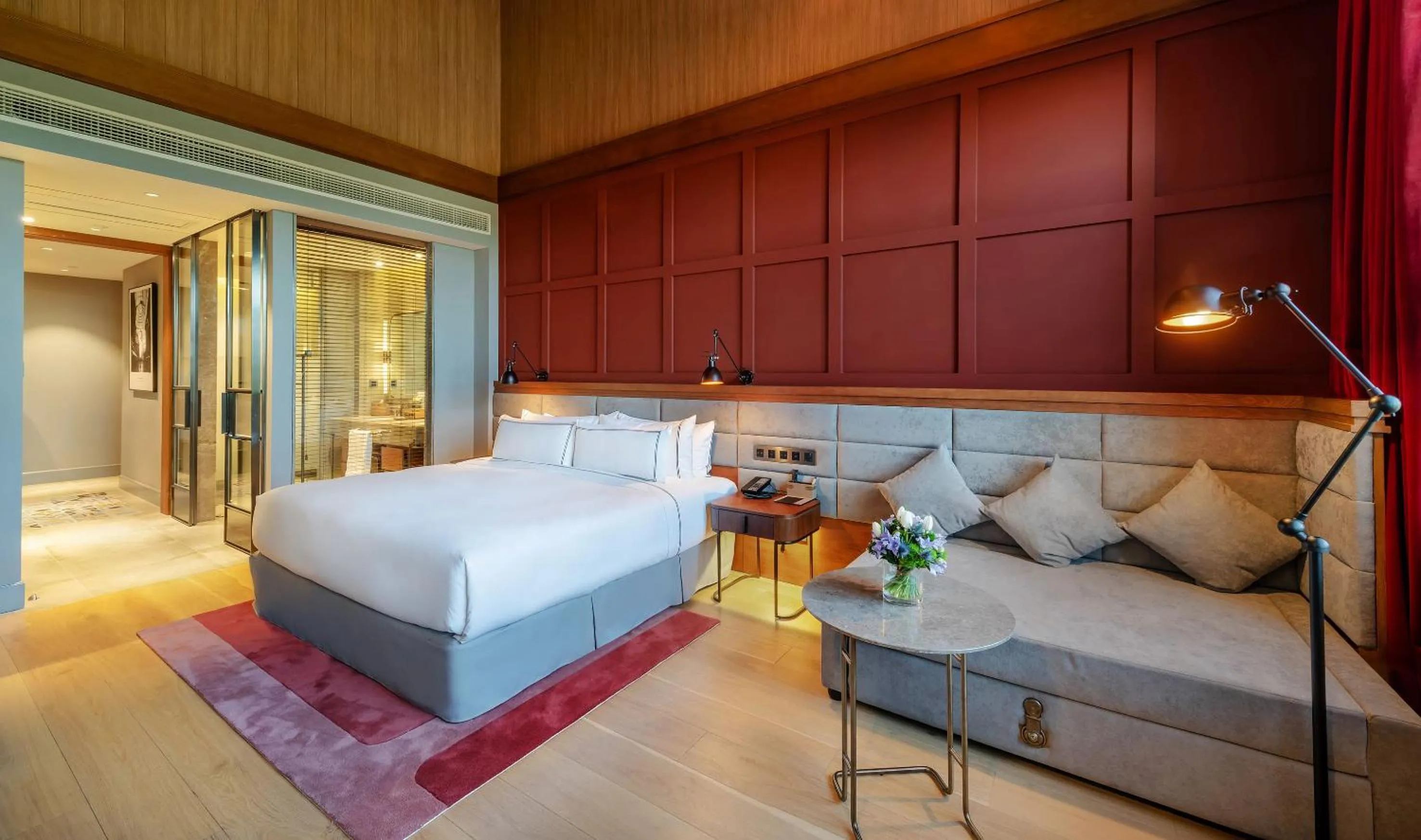 Bed in Meliá Shanghai Parkside