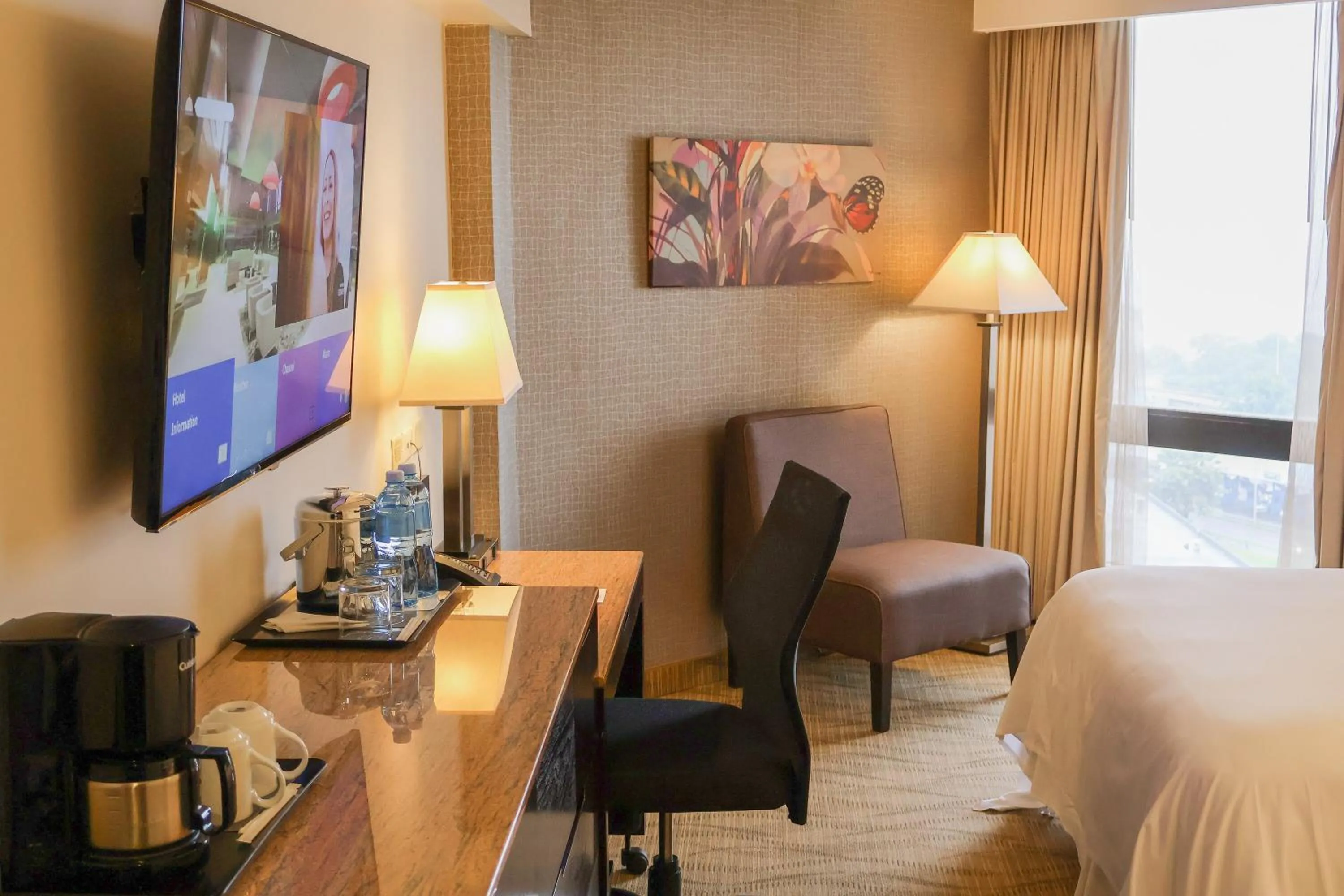 TV and multimedia, Bed in Sheraton Grand Panama