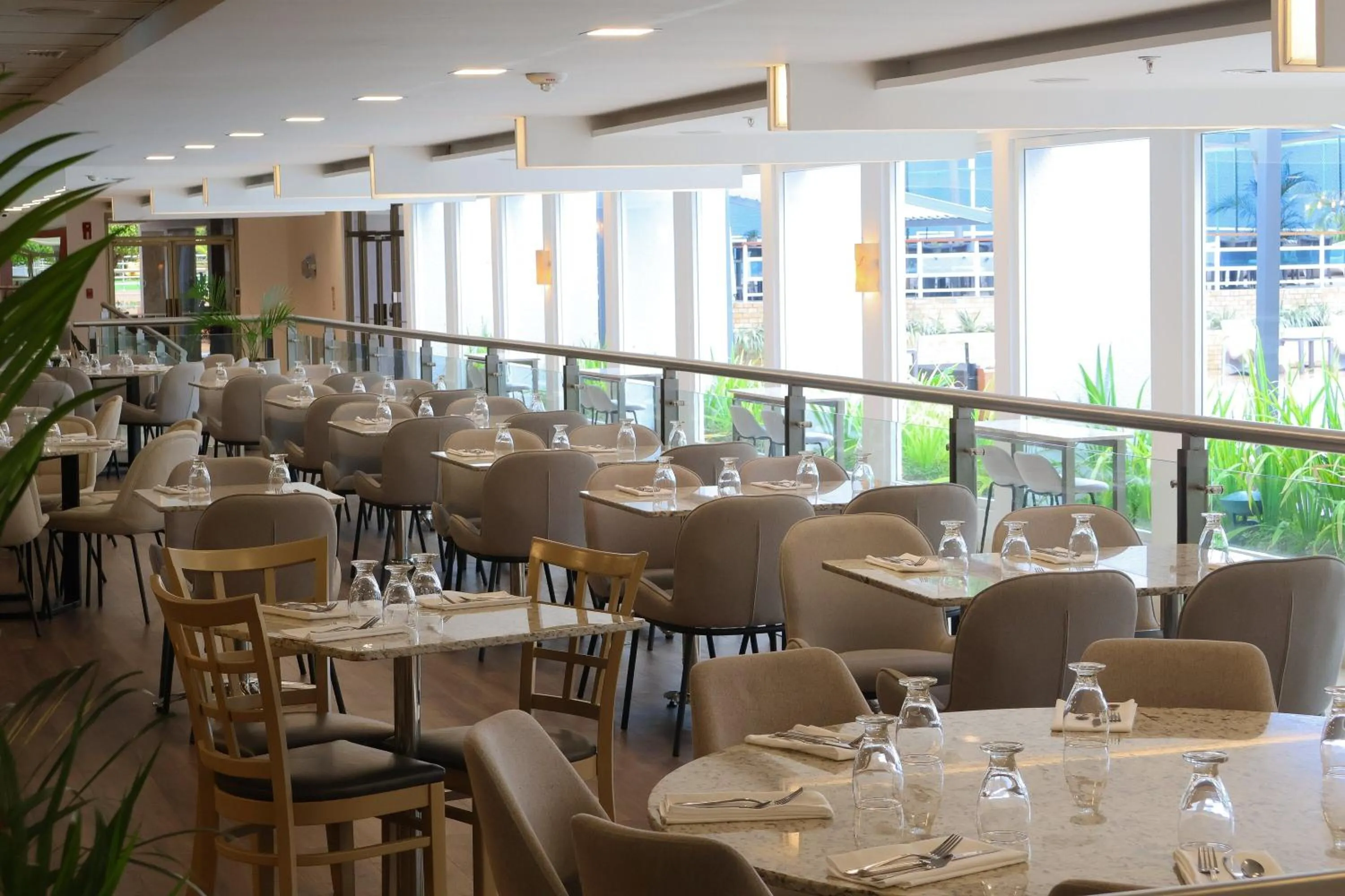 Restaurant/places to eat in Sheraton Grand Panama