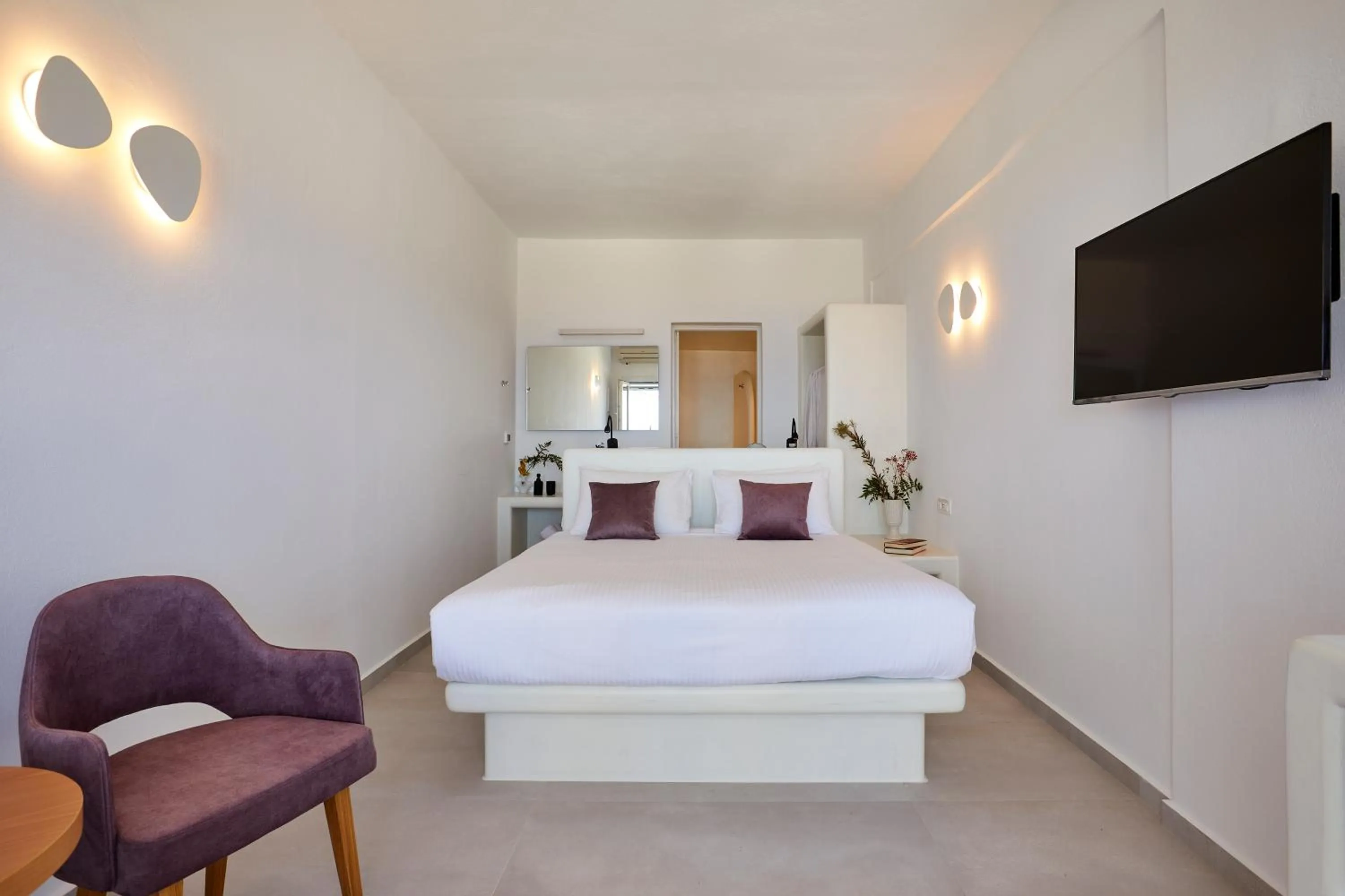 Bed in Anchor Suites