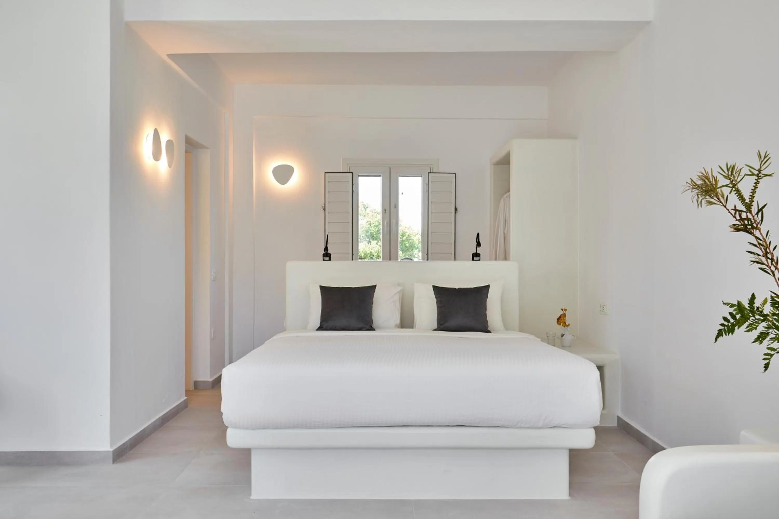 Bed in Anchor Suites