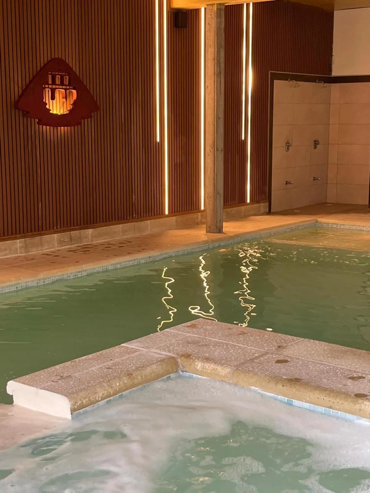 Swimming pool in Hotel Genoves