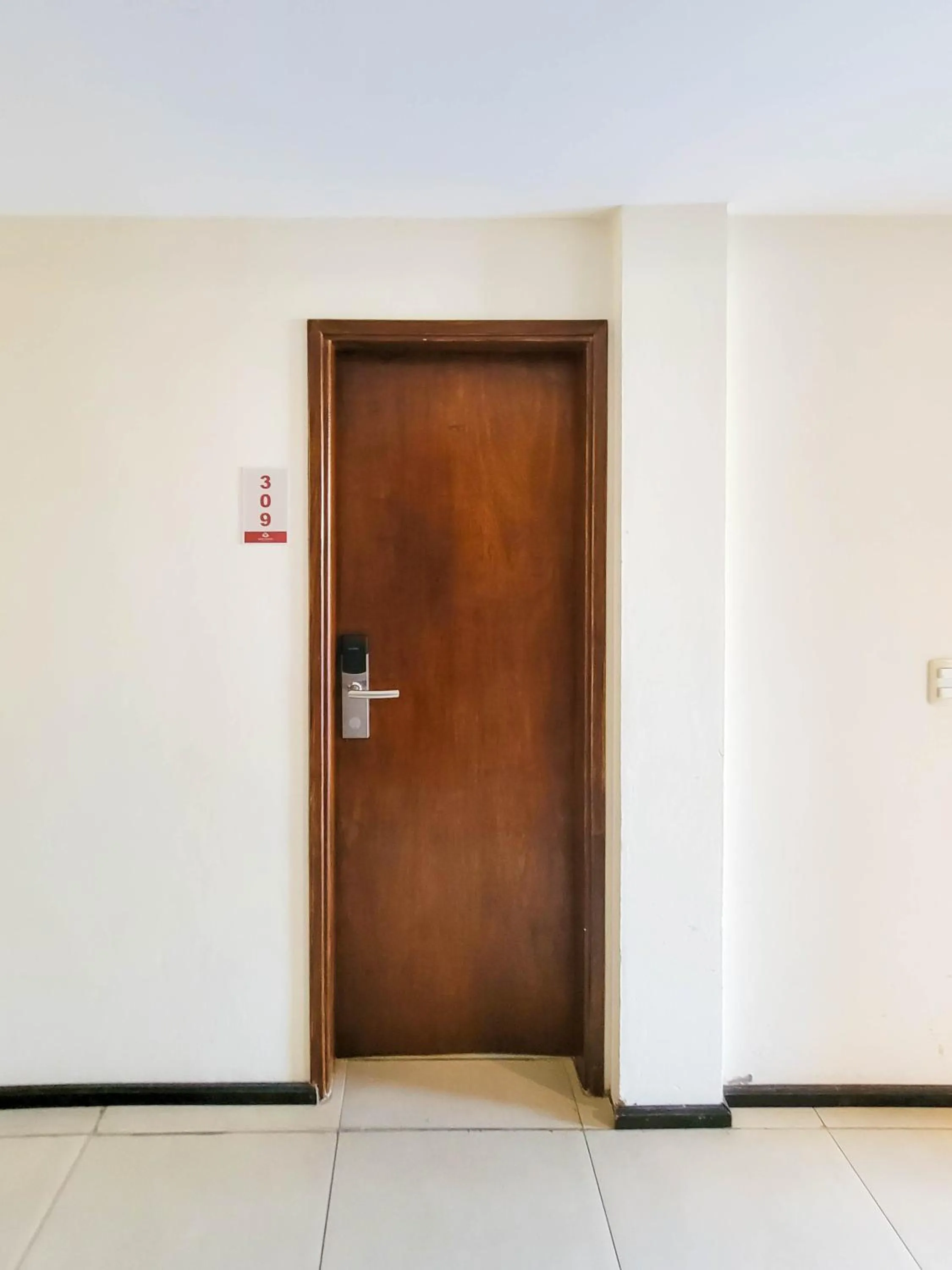 Property building in Hotel Genoves