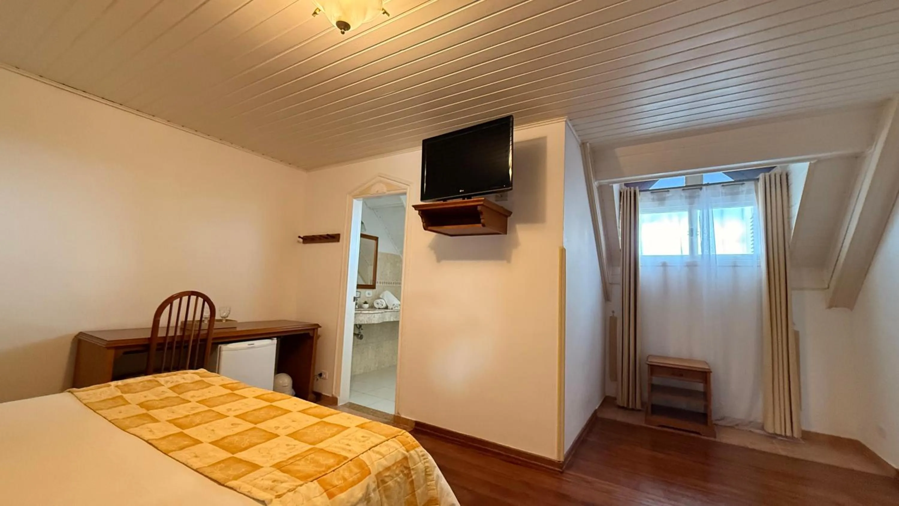 Bedroom, Bed in Pousada Dom Alfredo José