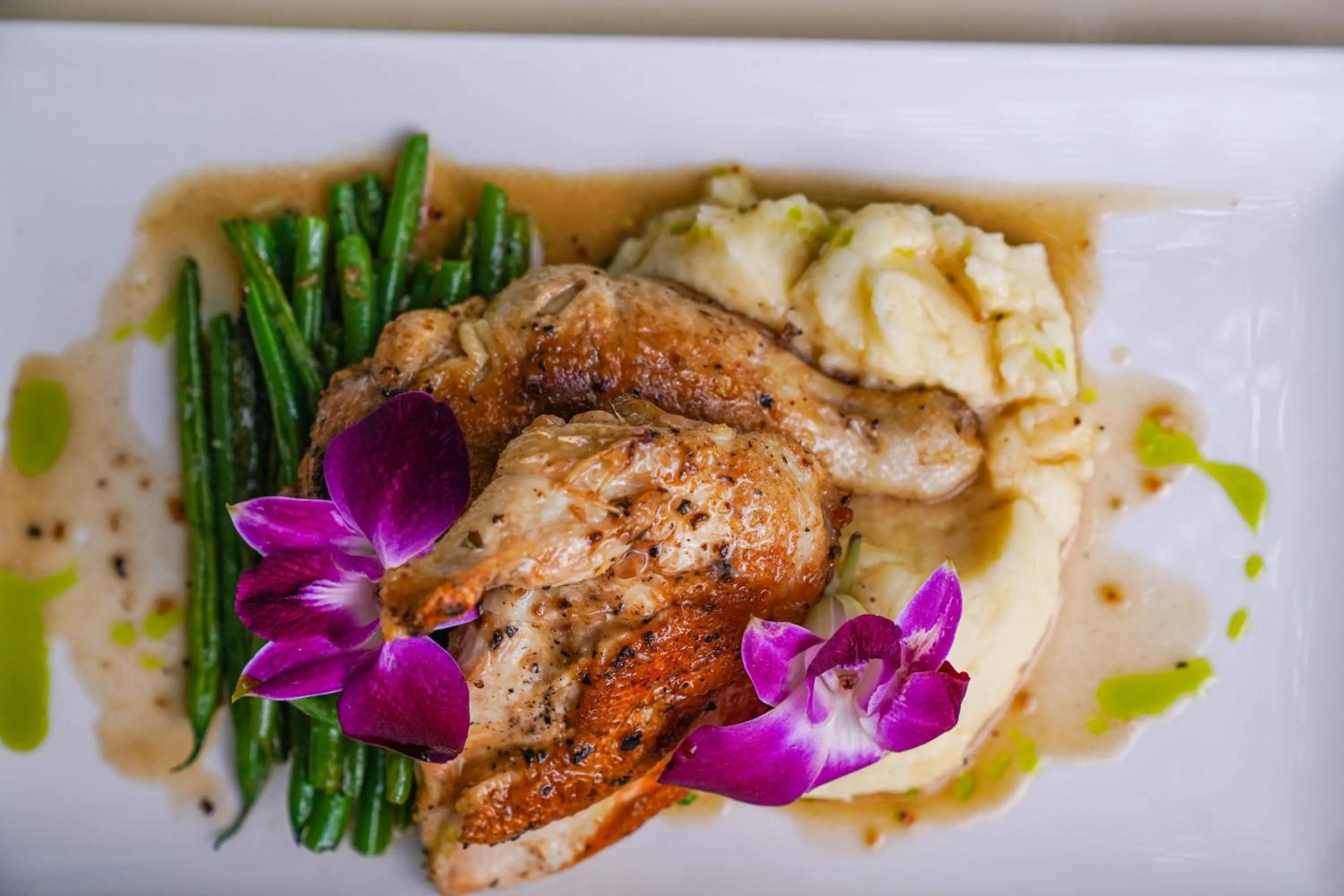 Restaurant/places to eat in Hotel 48LEX New York