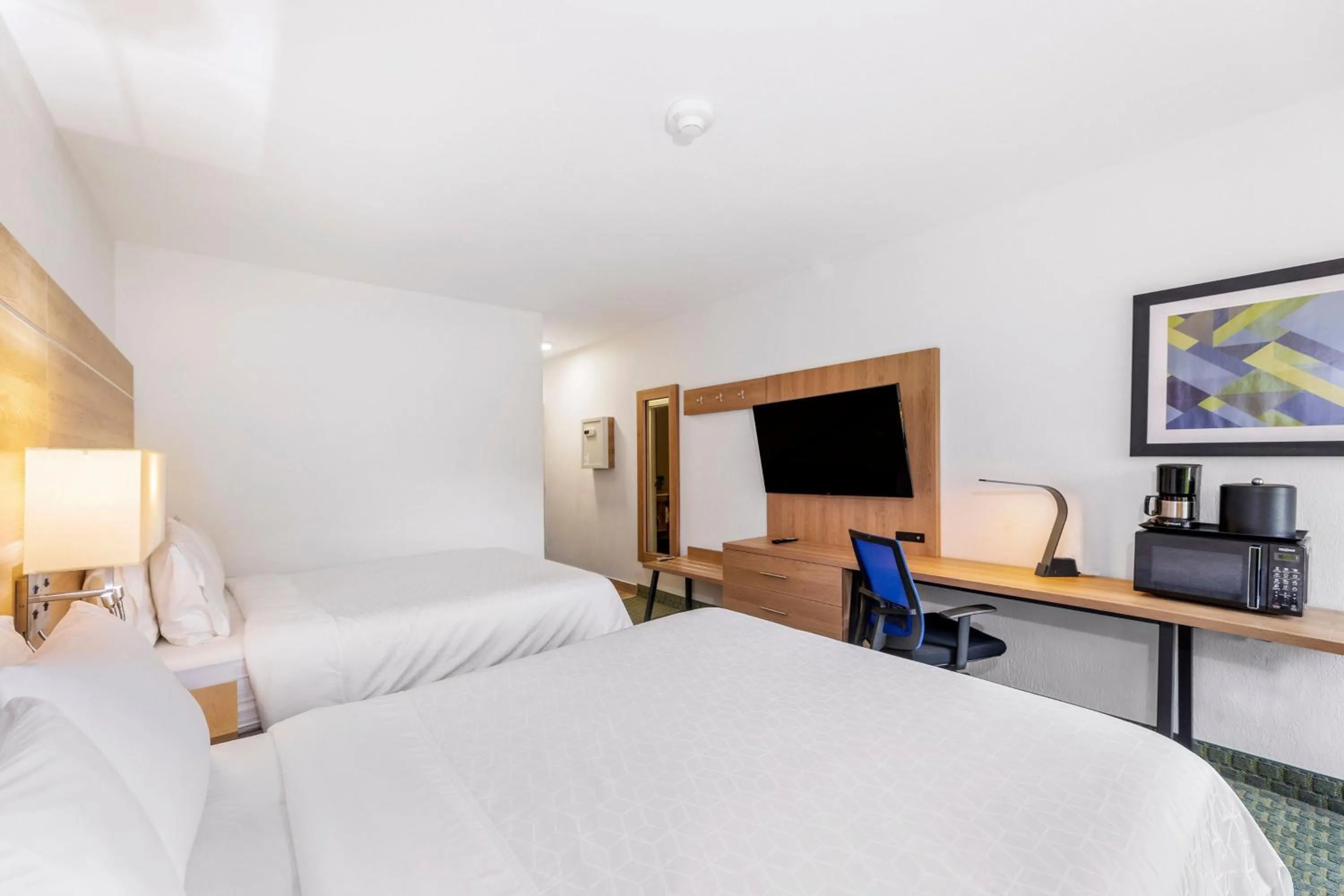 Photo of the whole room, Bed in Holiday Inn Express San Jose Costa Rica Airport by IHG