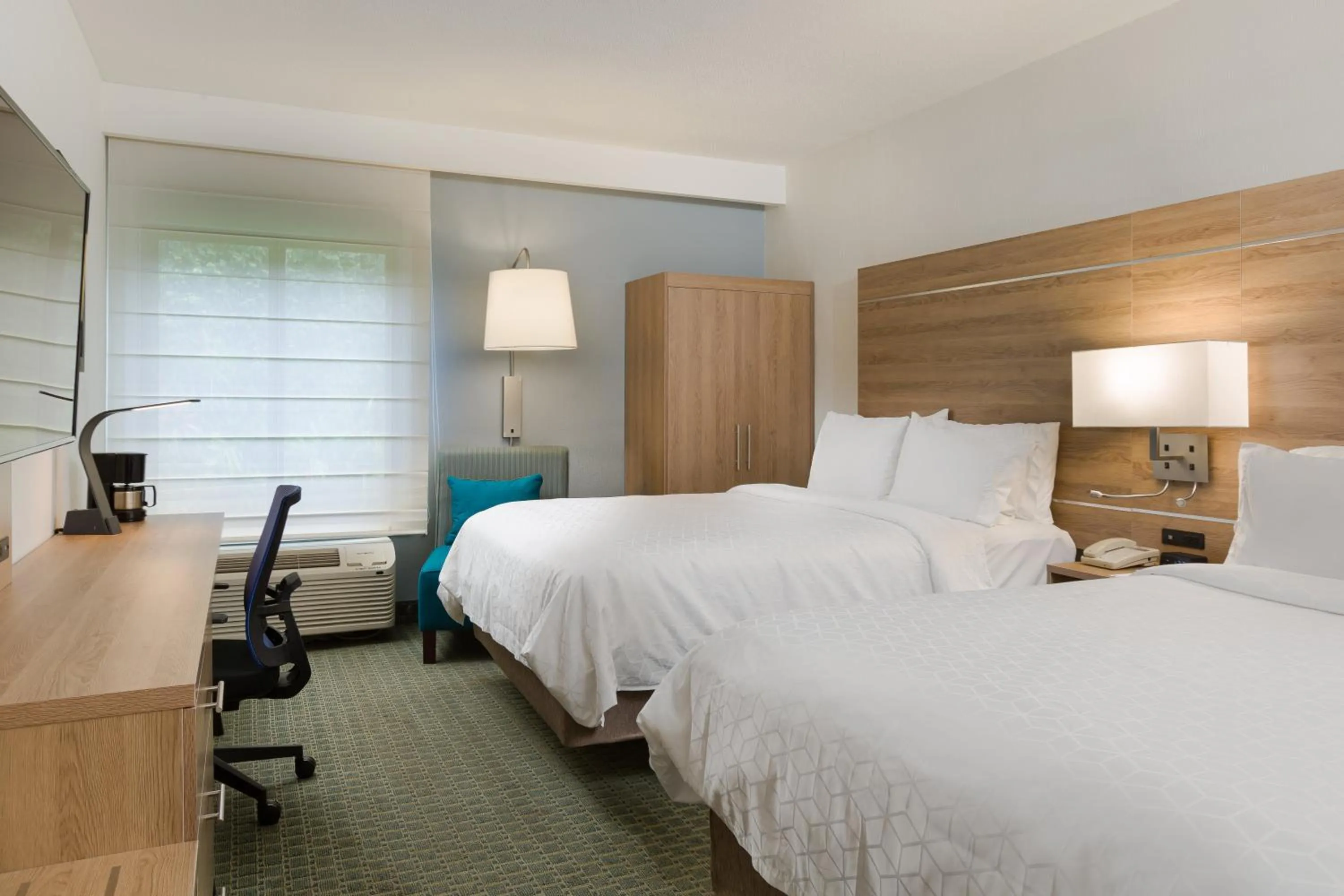 Photo of the whole room, Bed in Holiday Inn Express San Jose Costa Rica Airport by IHG