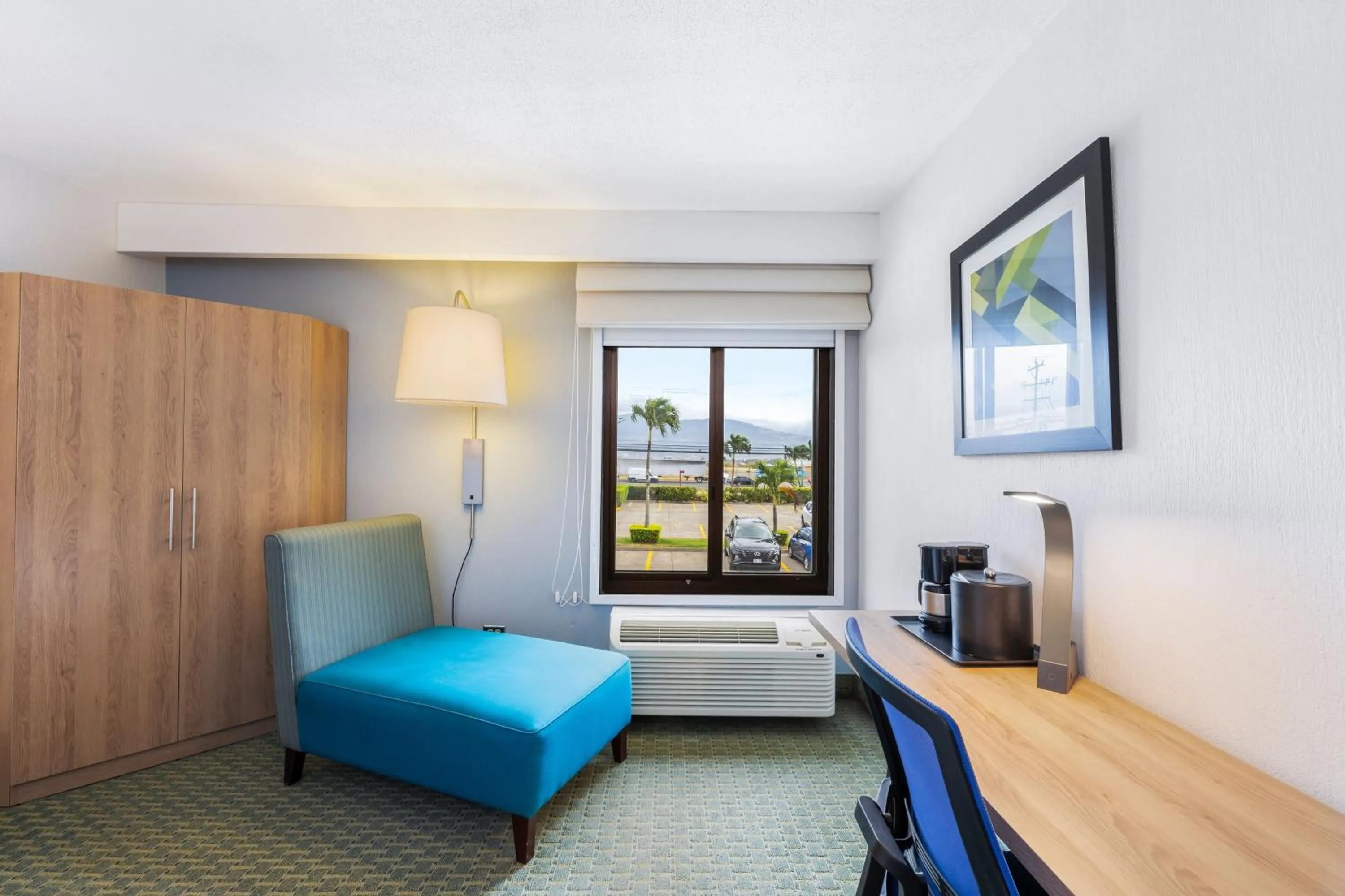 Photo of the whole room, Bed in Holiday Inn Express San Jose Costa Rica Airport by IHG