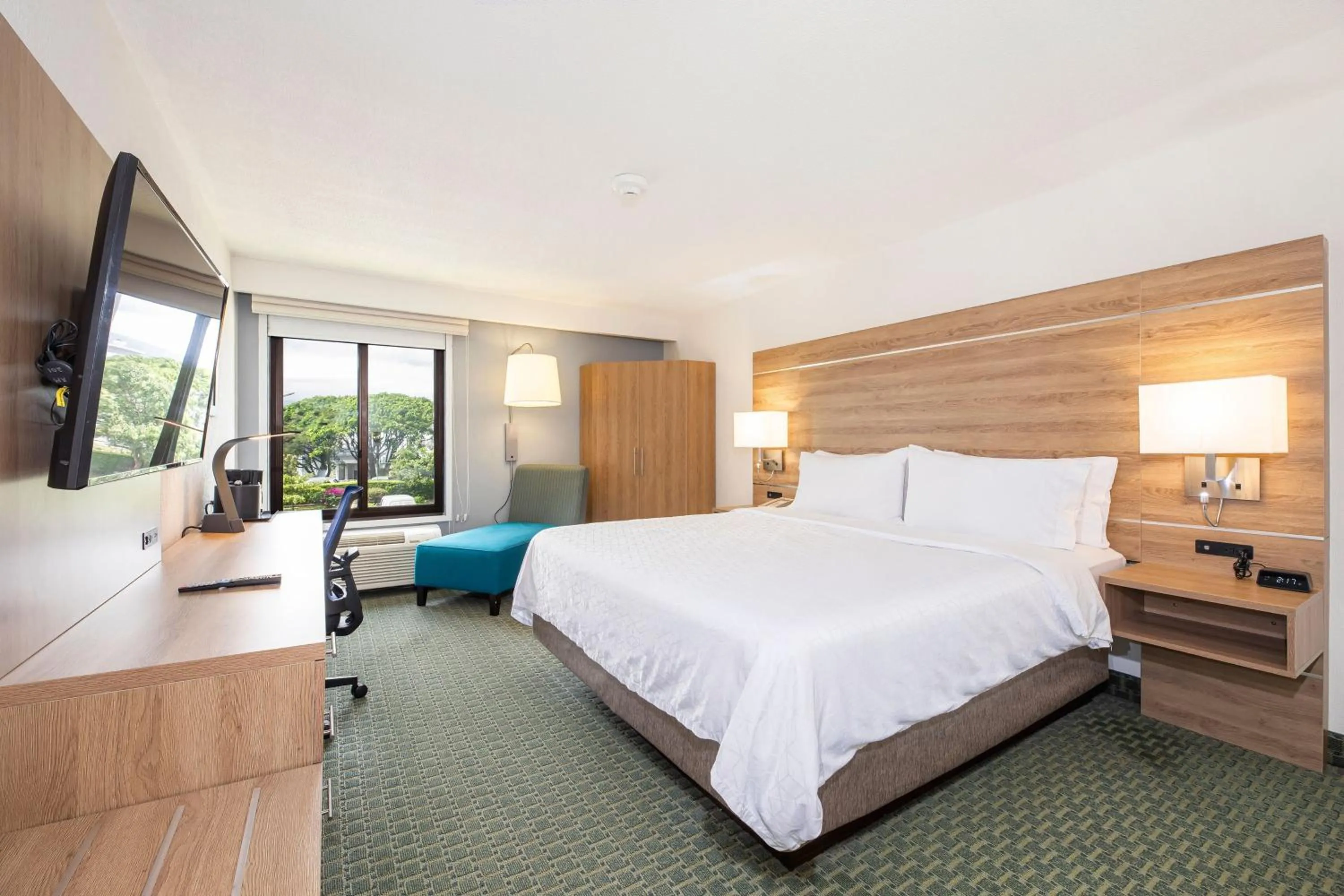 Photo of the whole room, Bed in Holiday Inn Express San Jose Costa Rica Airport by IHG