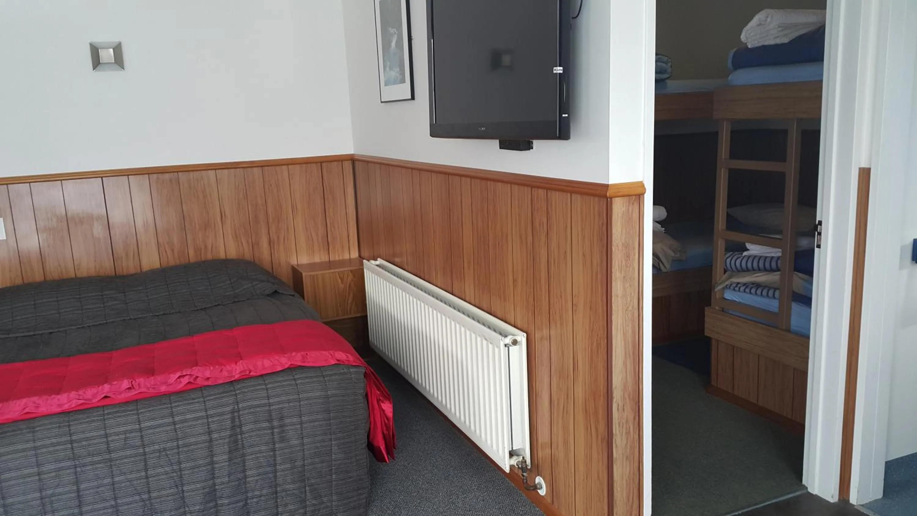 Bed in Wilderness Motel Accommodation