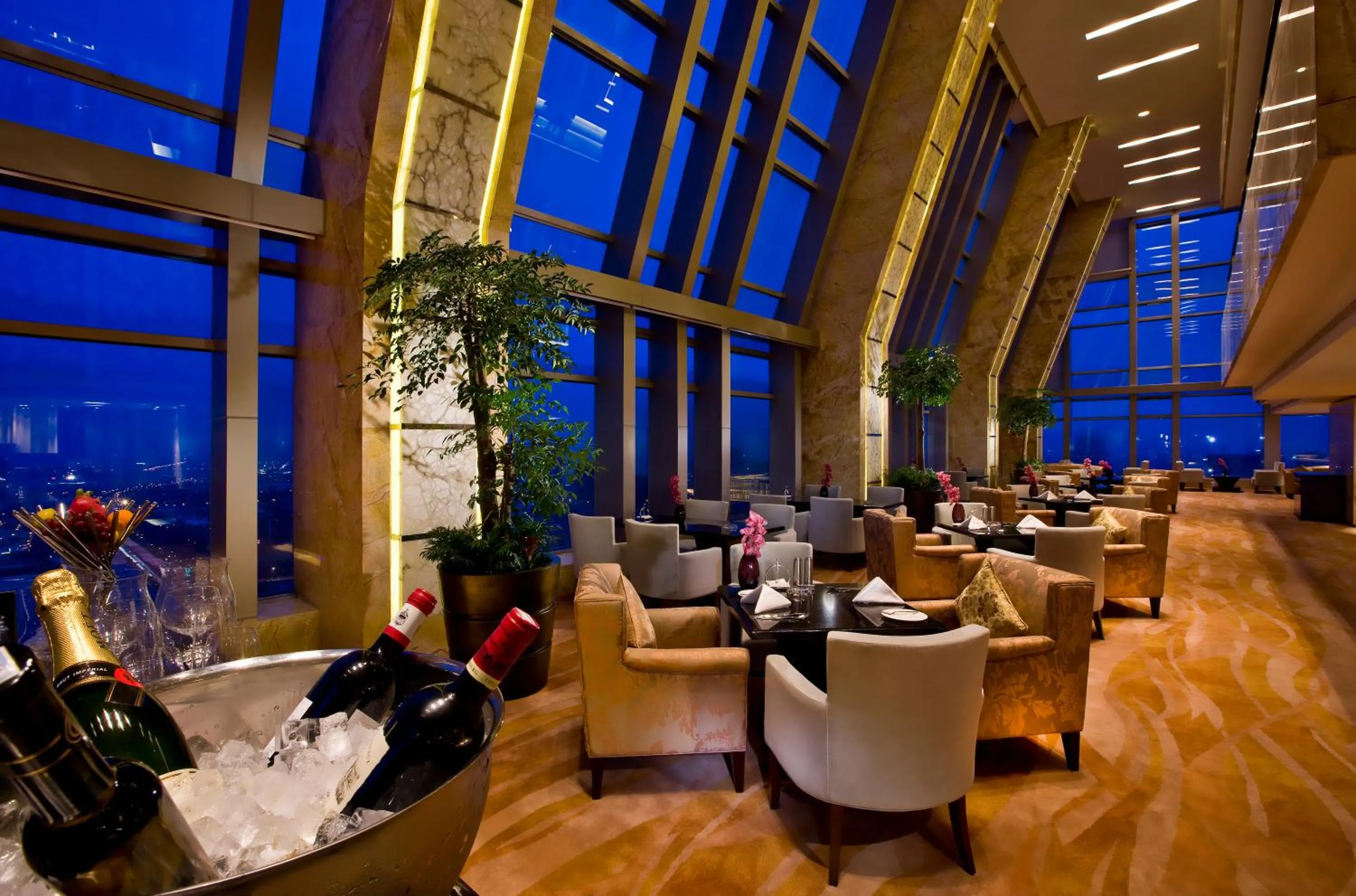 Restaurant/places to eat in Nanyuan Universe Deluxe Hotel