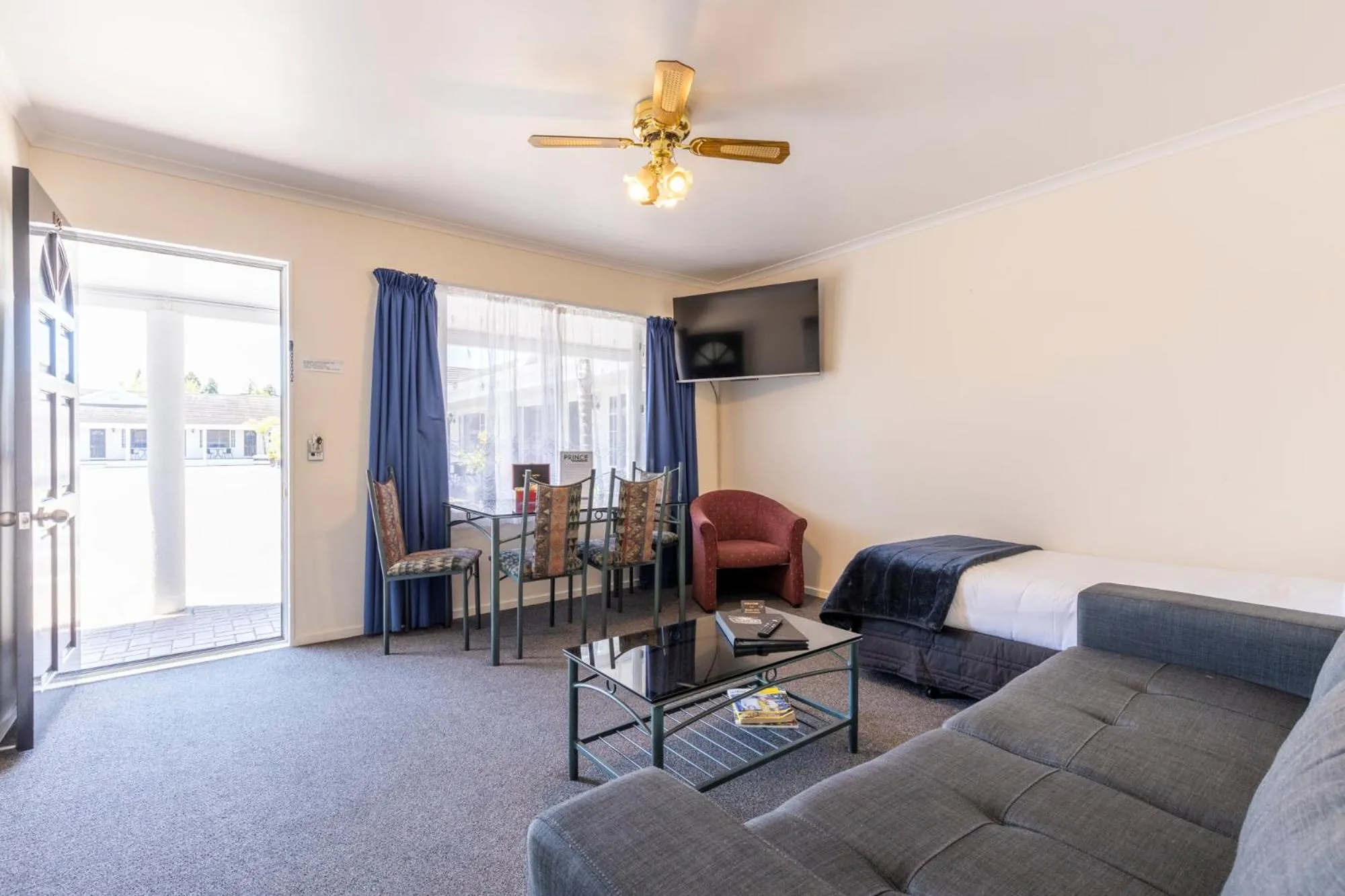 TV and multimedia in ASURE PRINCE motor lodge