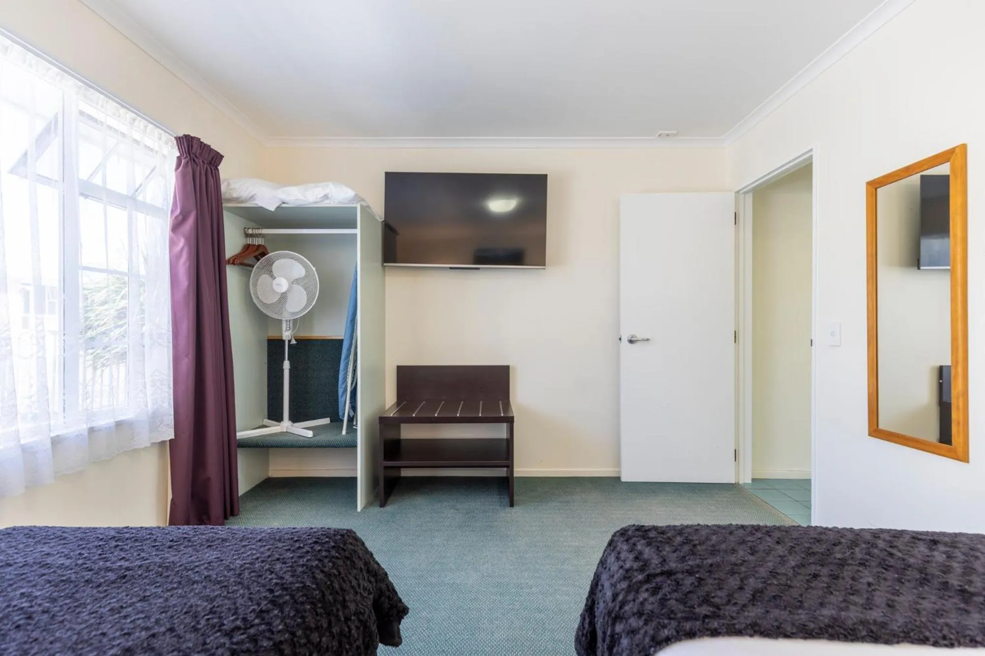 wardrobe, Bed in ASURE PRINCE motor lodge