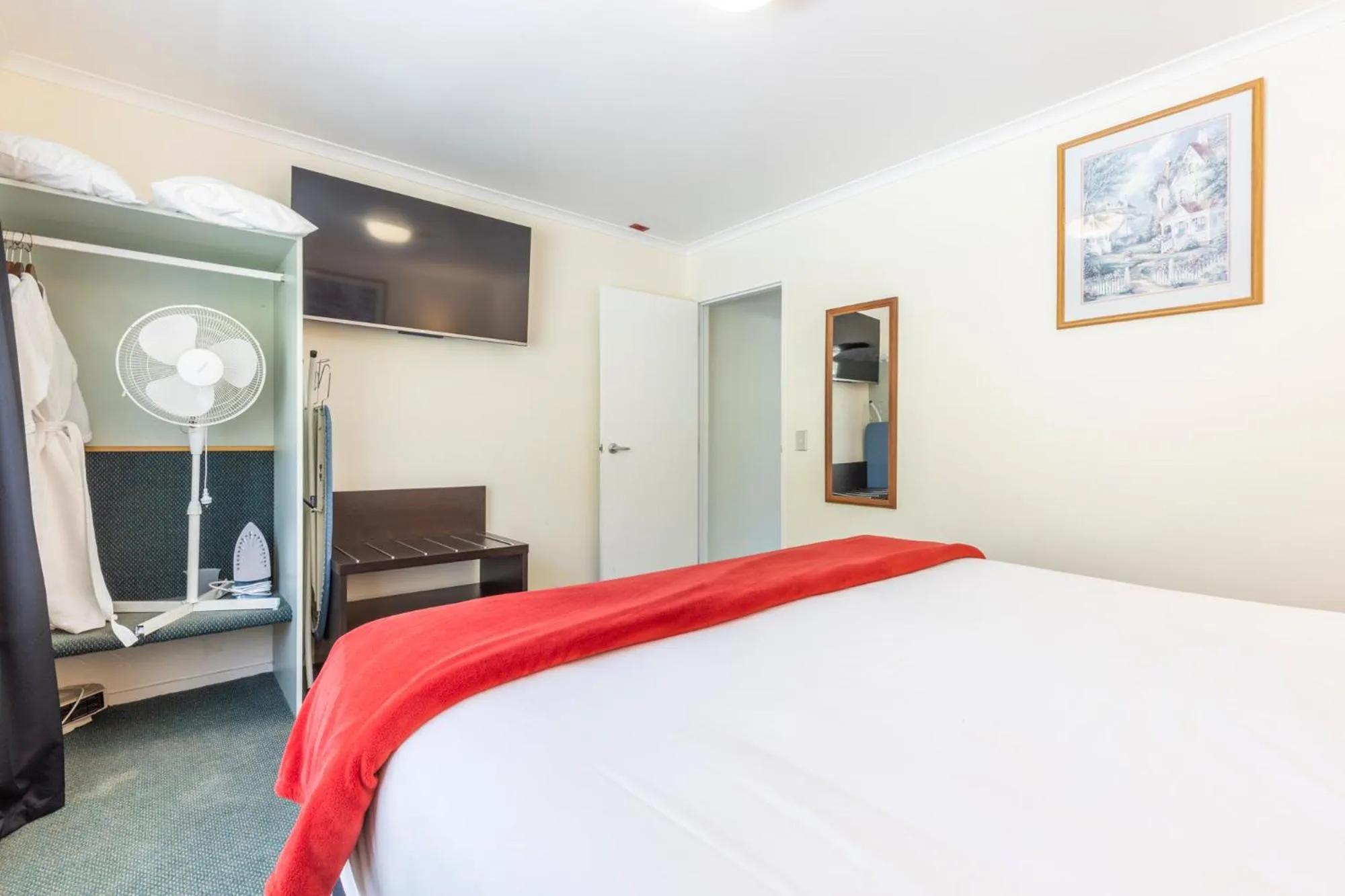 Bed in ASURE PRINCE motor lodge